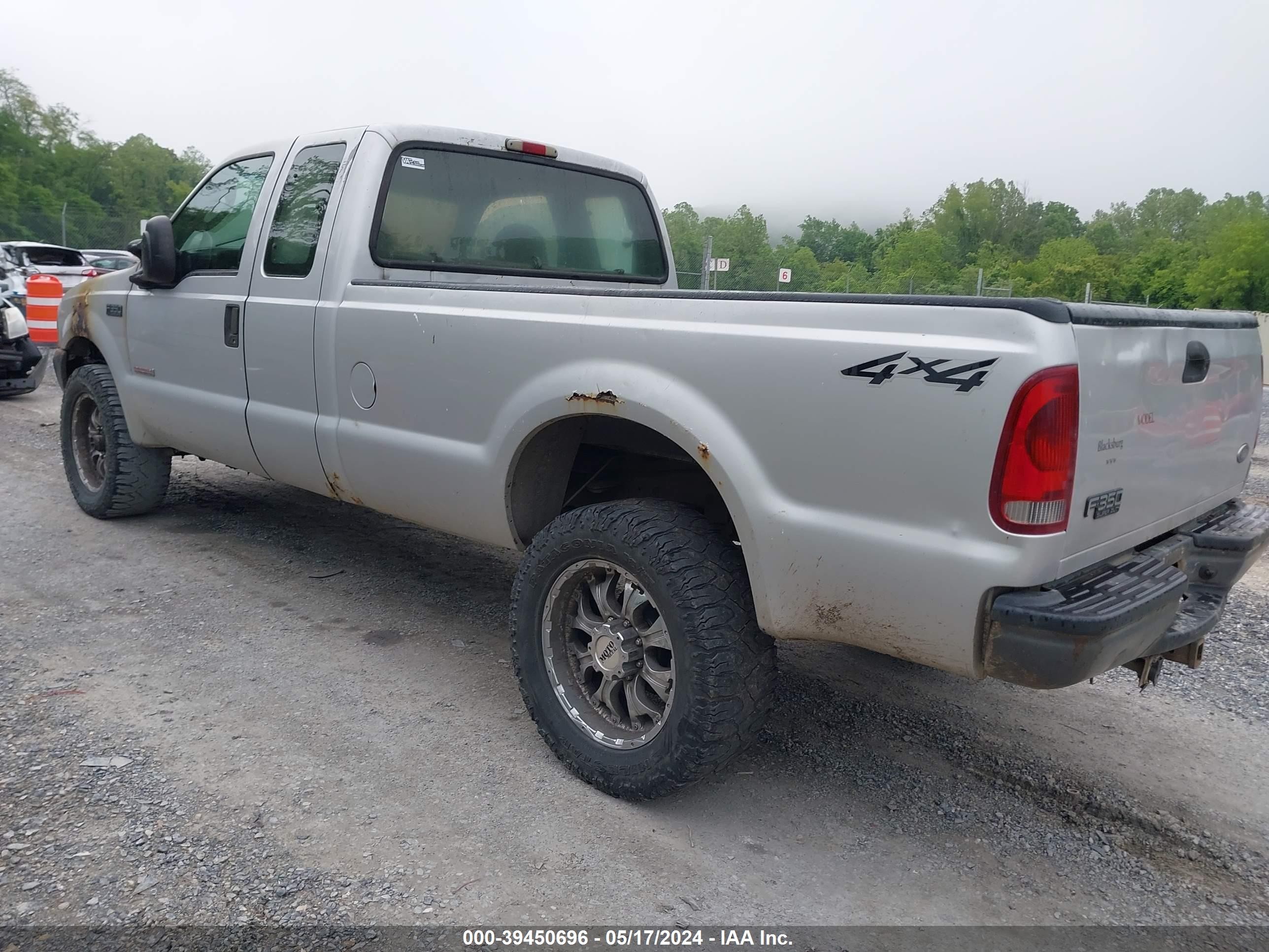 Photo 2 VIN: 1FTSX31P54EB24095 - FORD F350 