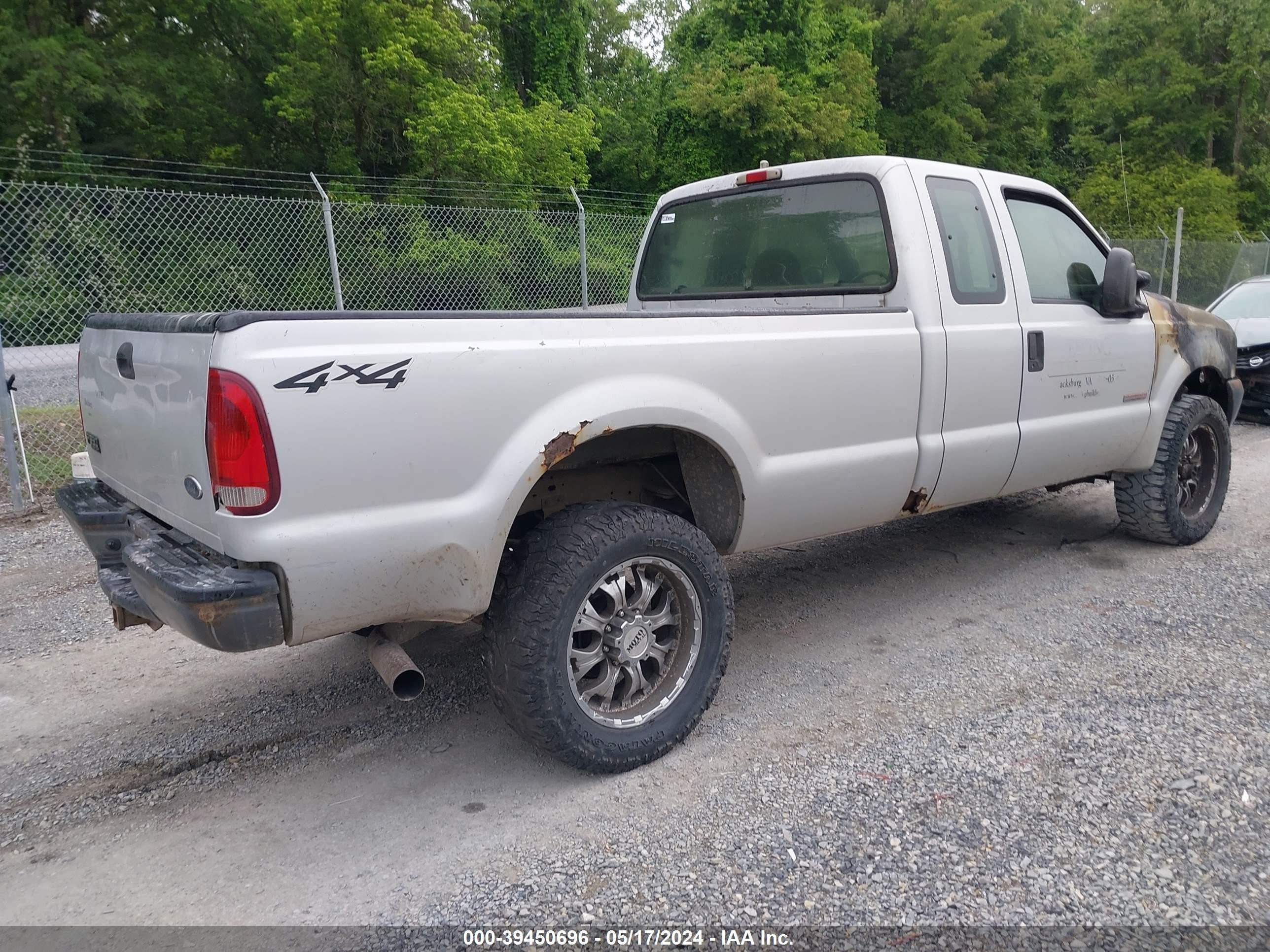 Photo 3 VIN: 1FTSX31P54EB24095 - FORD F350 