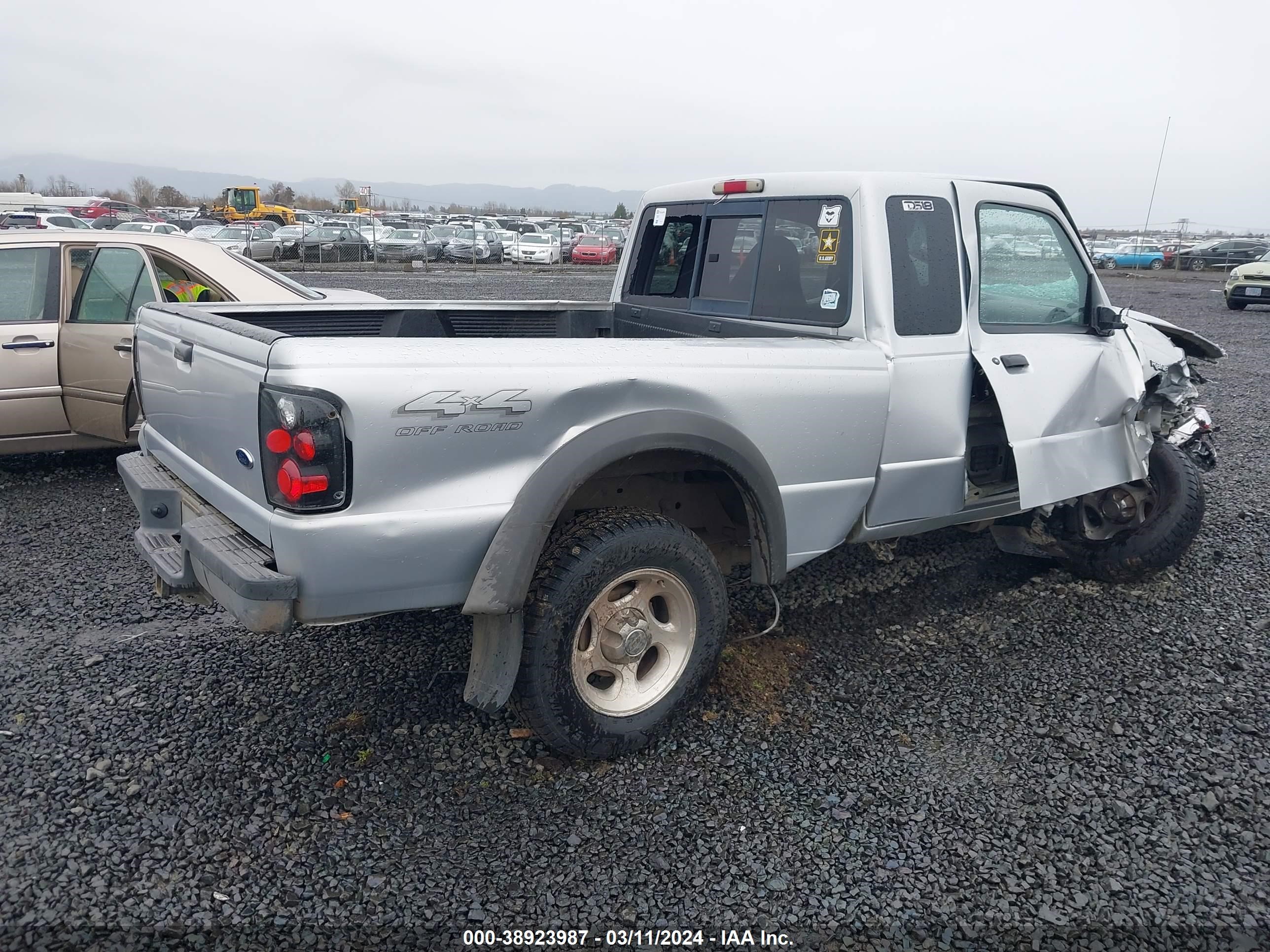 Photo 3 VIN: 1FTVR15E51PA67094 - FORD RANGER 