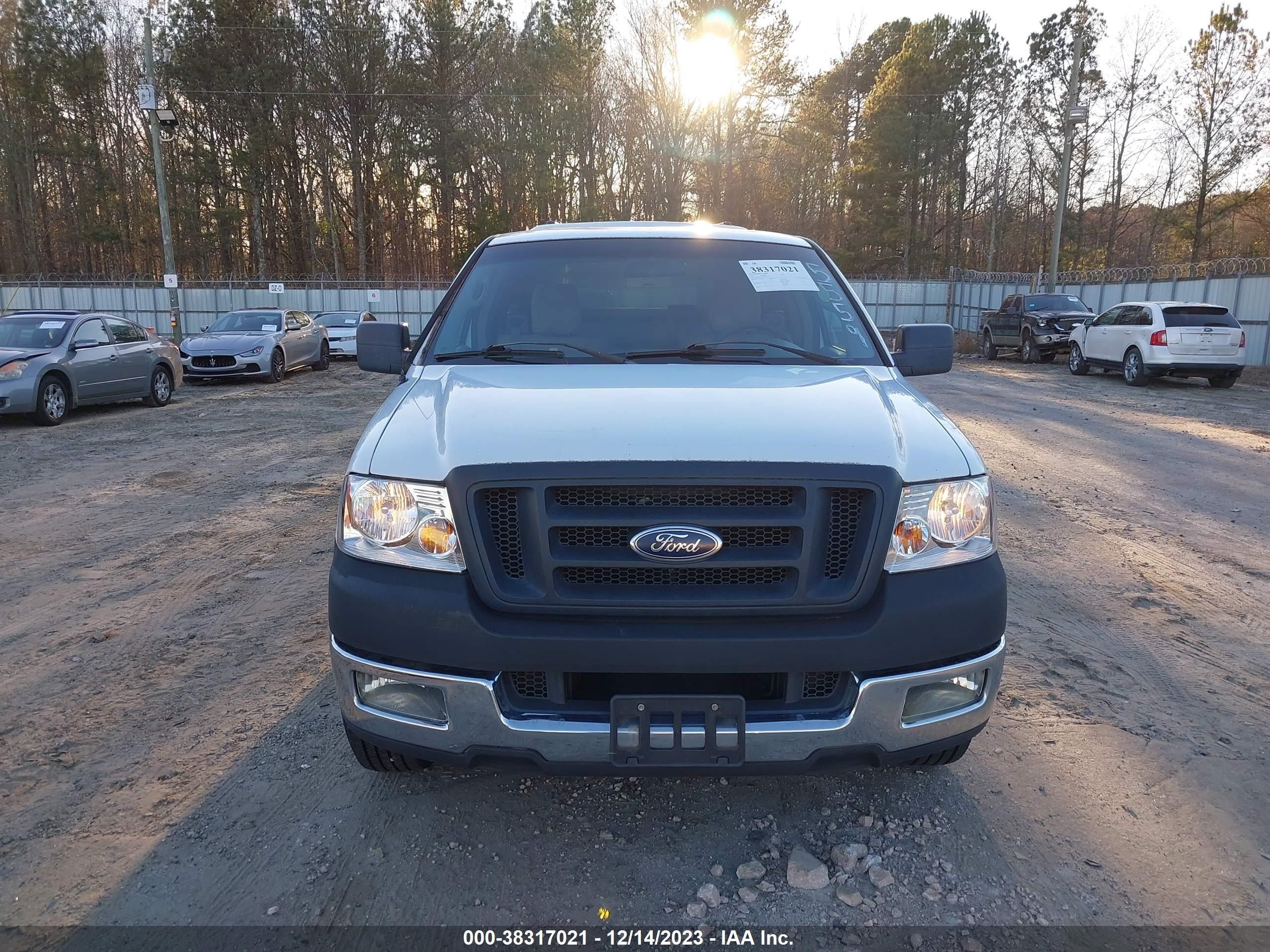 Photo 5 VIN: 1FTVX12585NB00373 - FORD F-150 