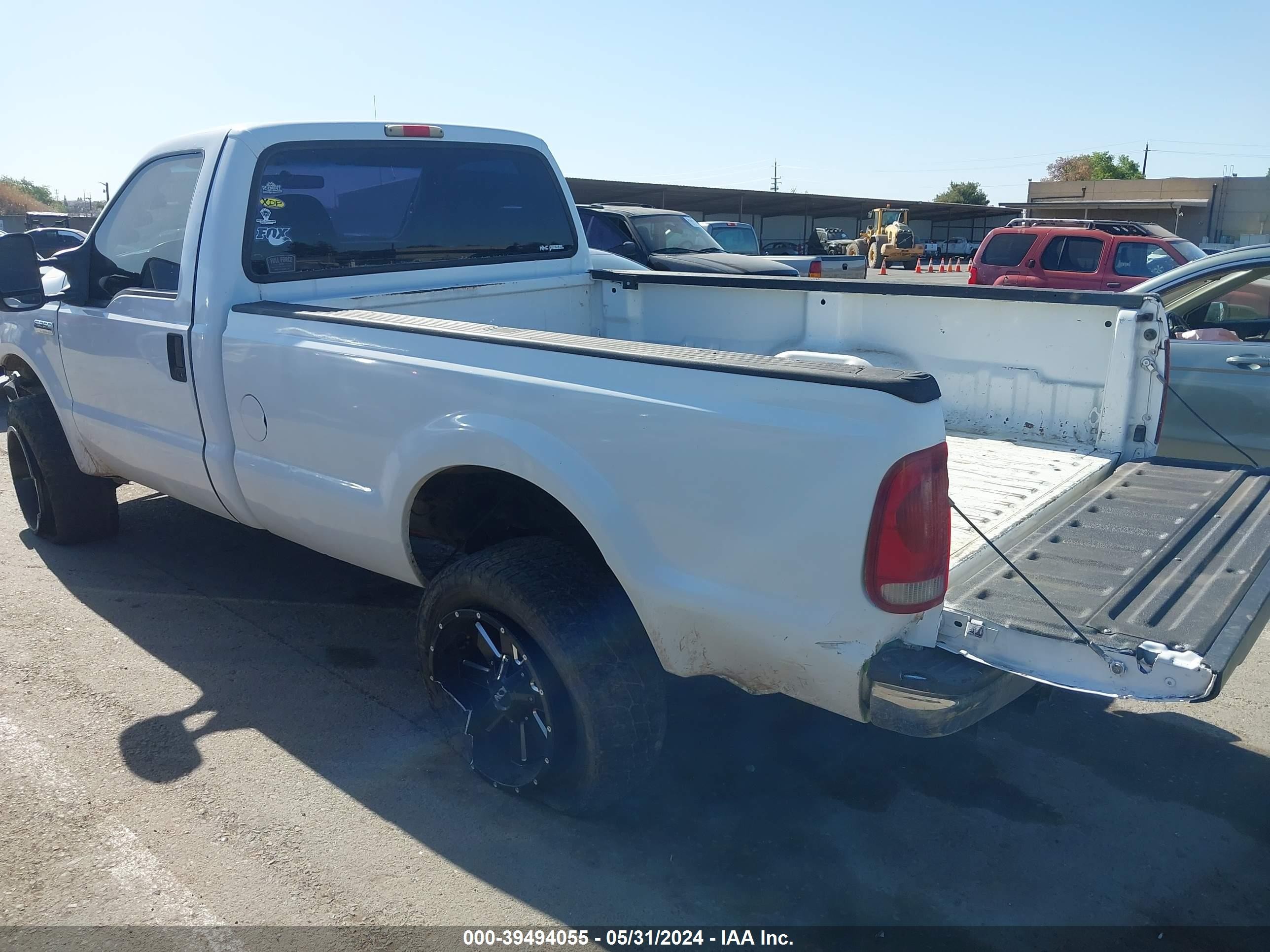 Photo 2 VIN: 1FTWF30P85EC29253 - FORD F350 