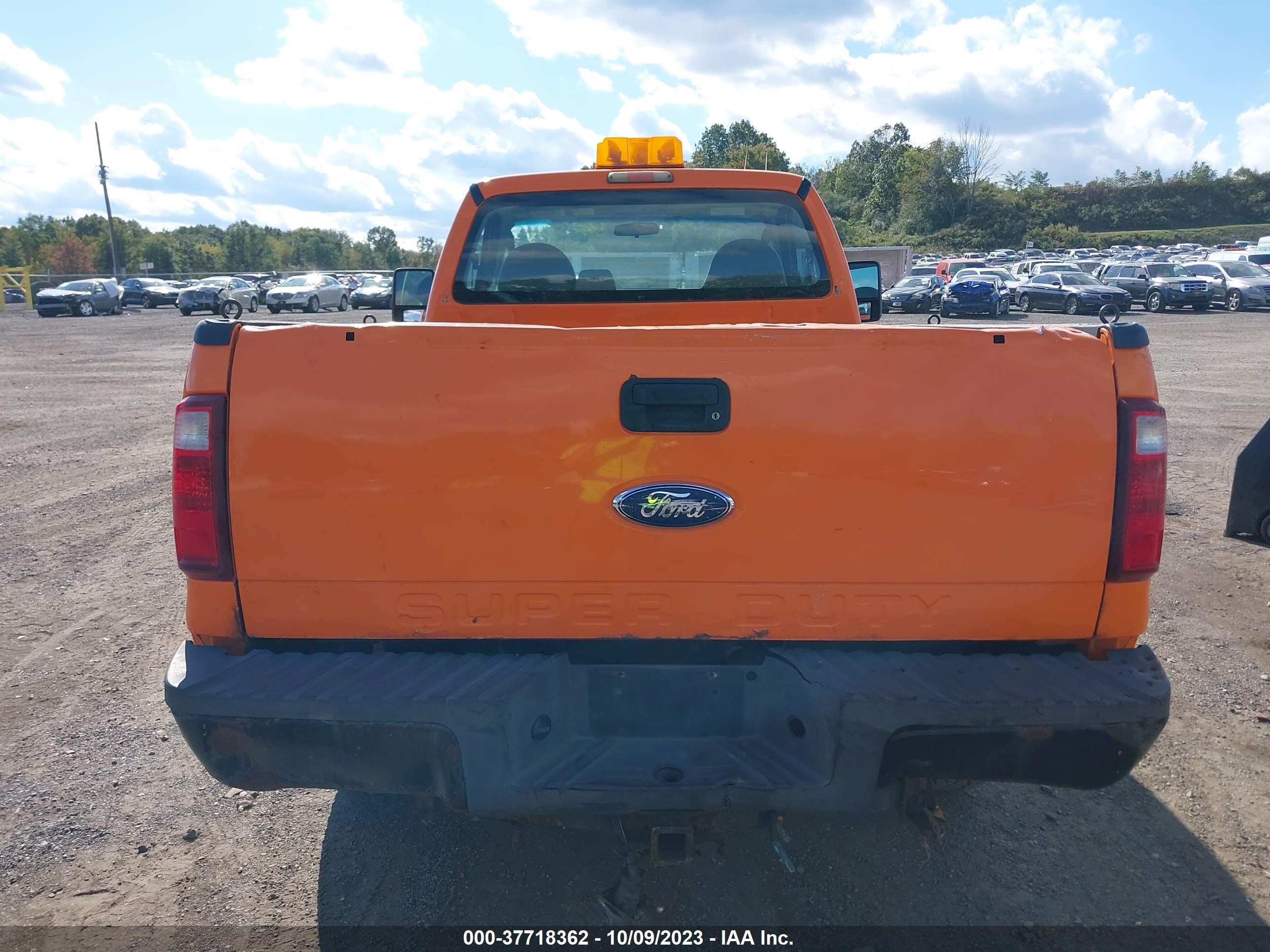 Photo 7 VIN: 1FTWF31538EB72946 - FORD F350 