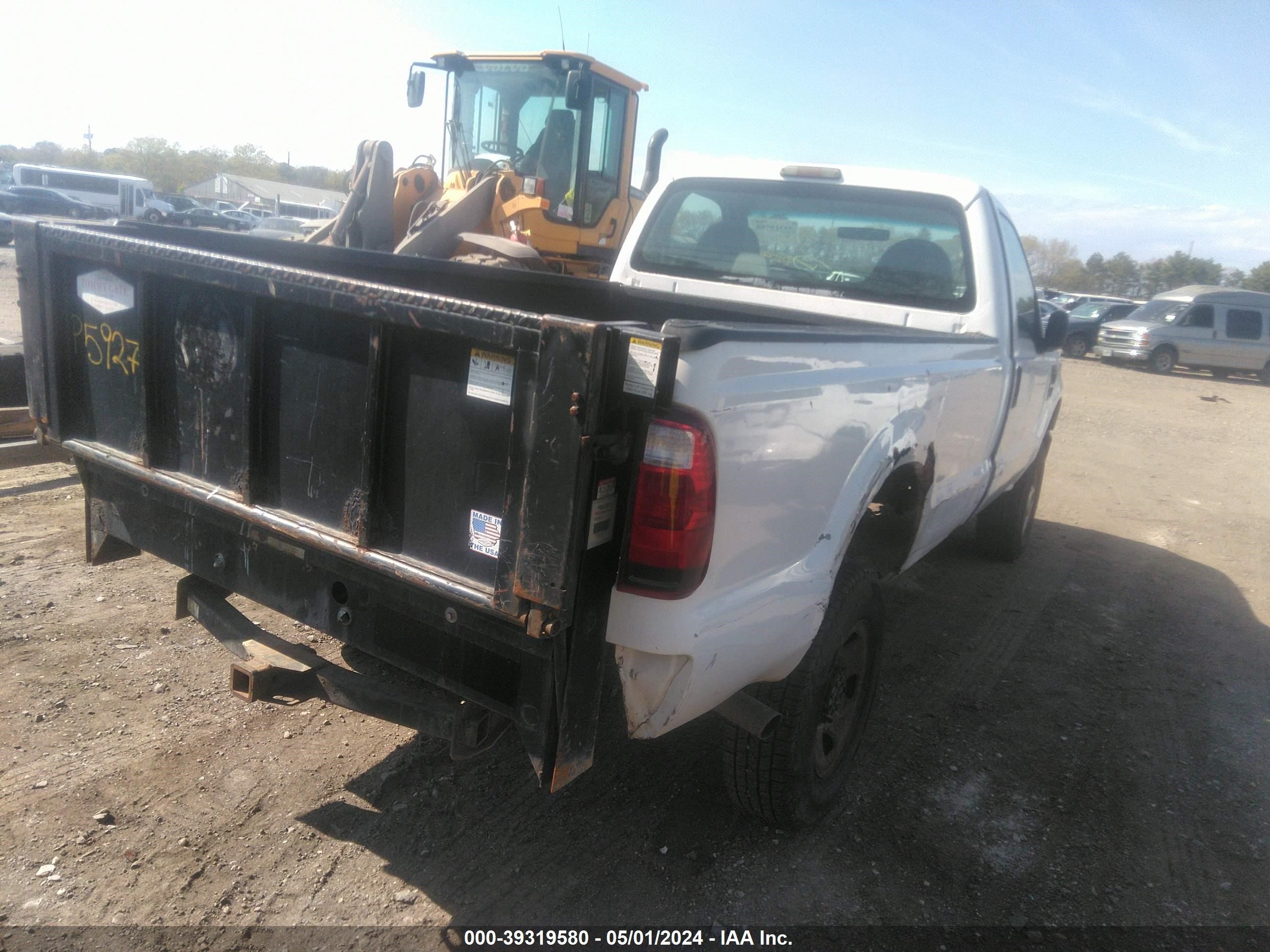 Photo 3 VIN: 1FTWF31578ED80148 - FORD F350 