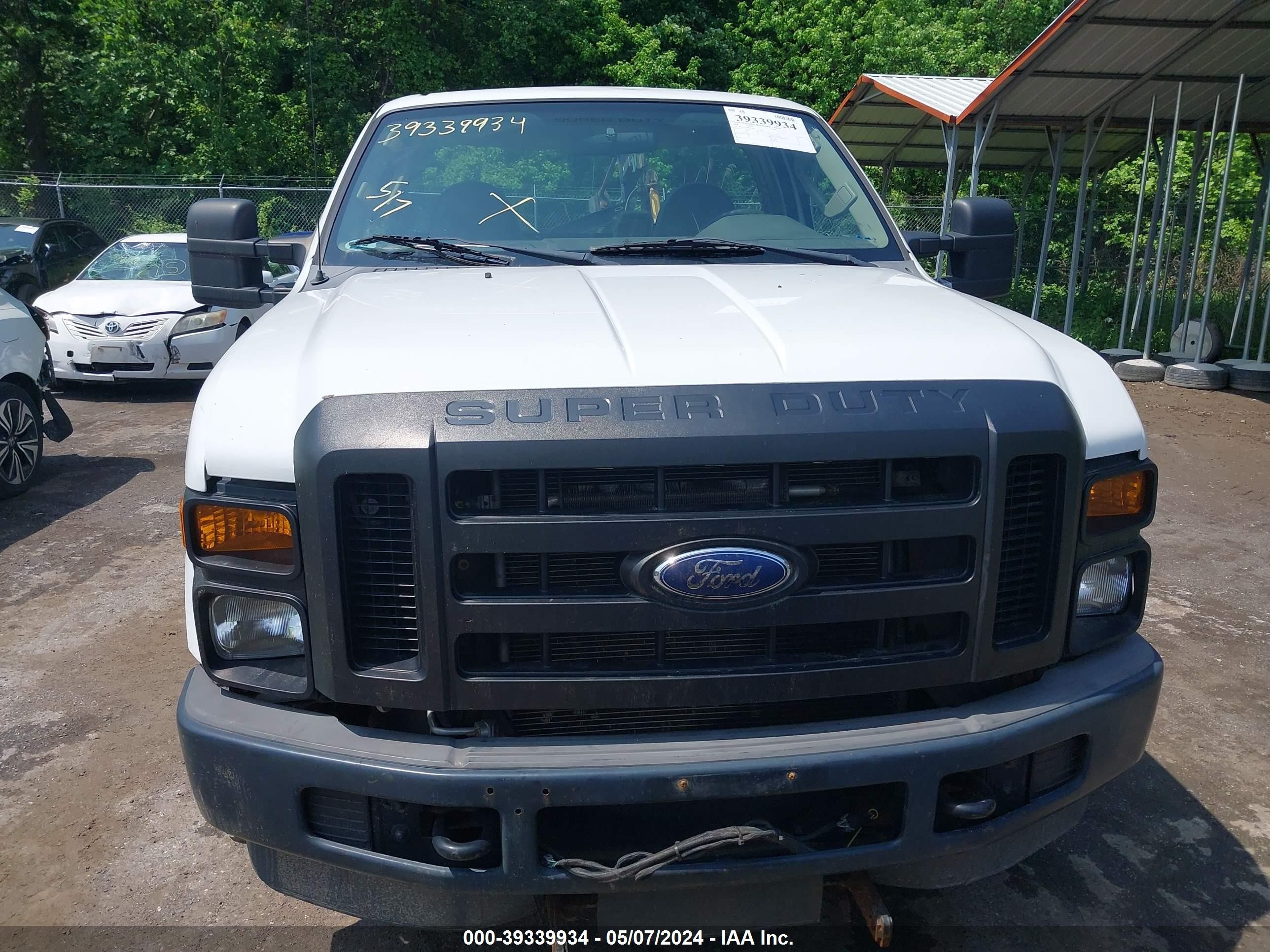 Photo 11 VIN: 1FTWF31588EC14057 - FORD F350 