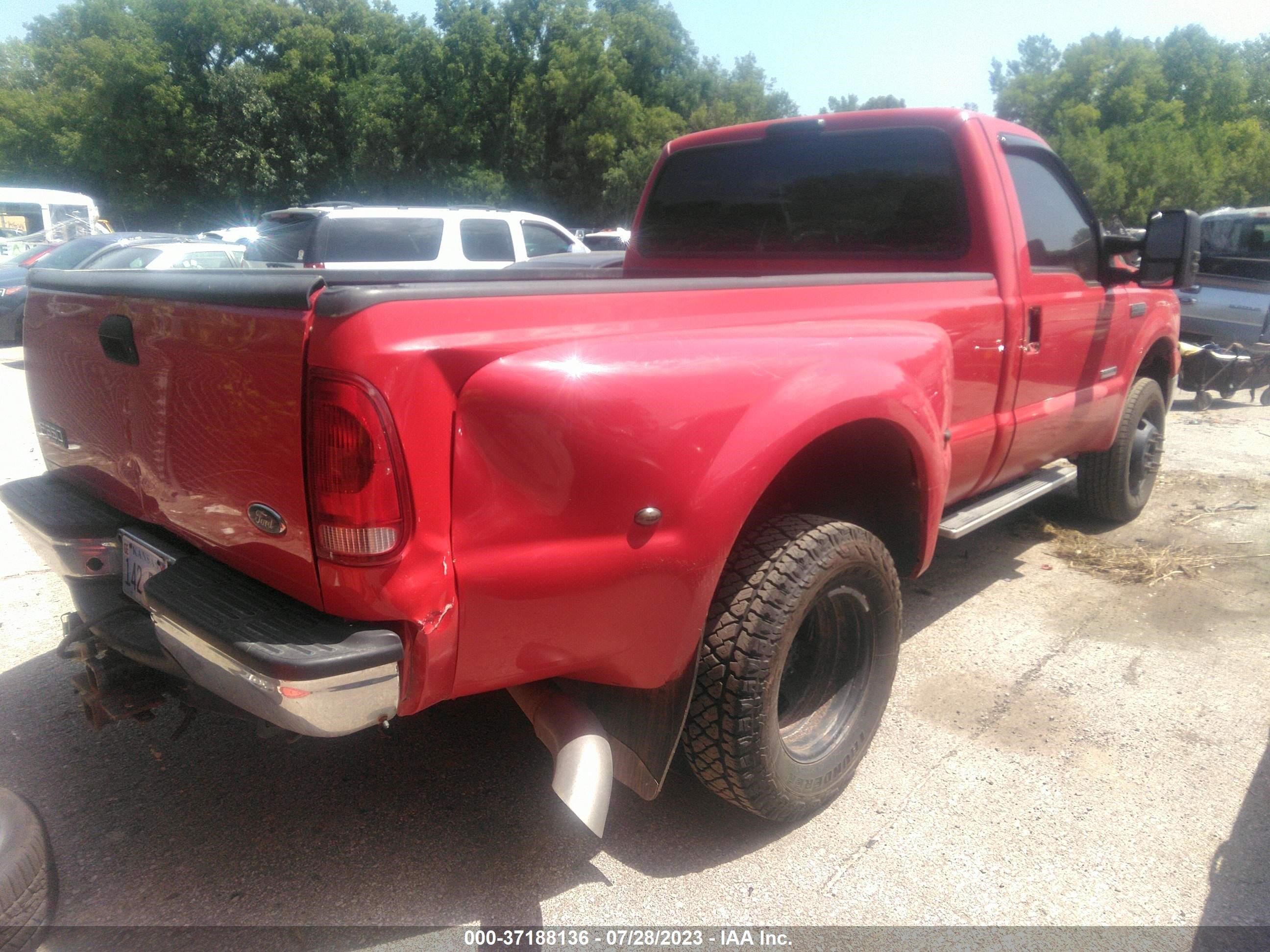 Photo 2 VIN: 1FTWF33P46EC52946 - FORD F350 