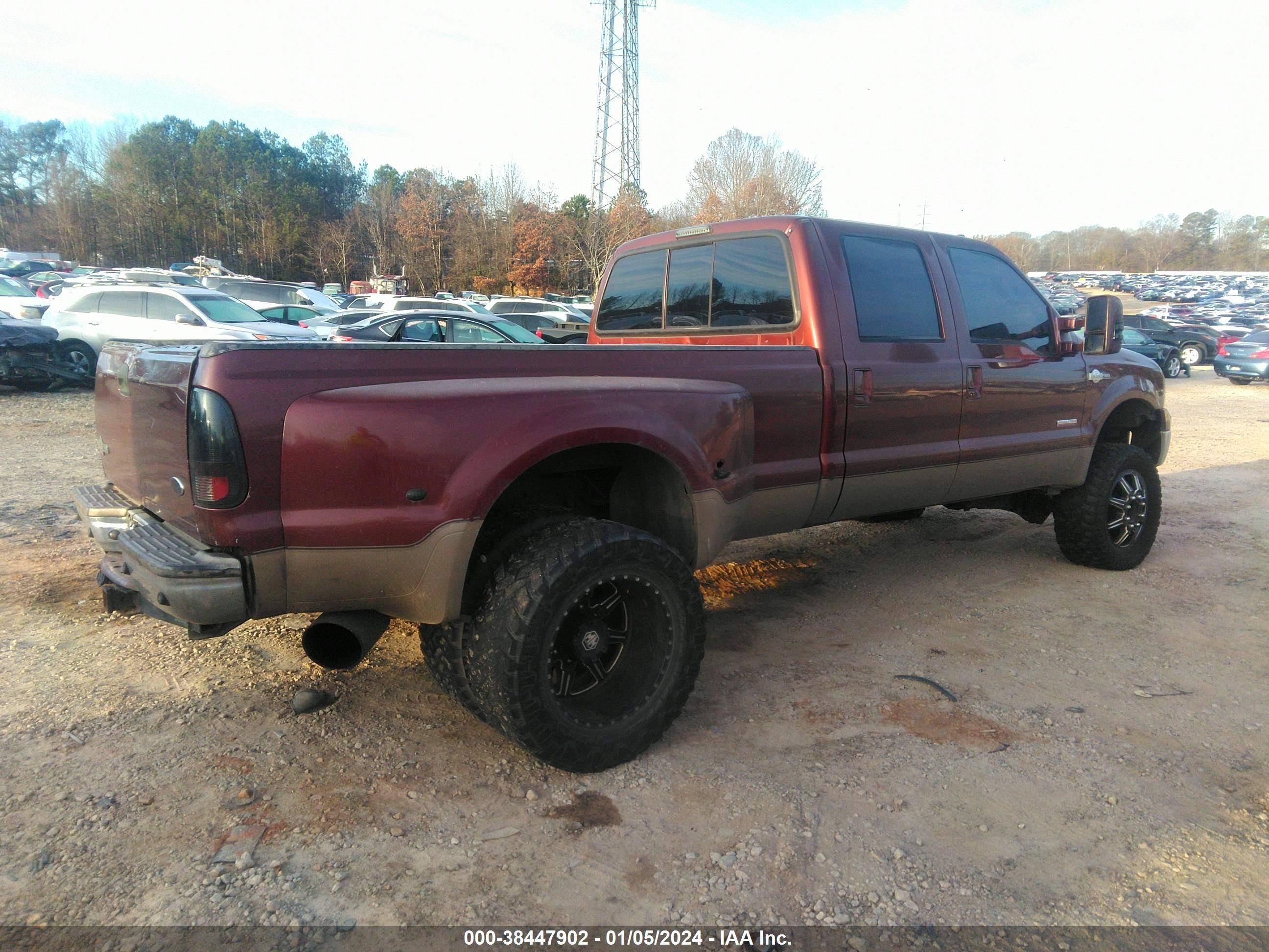 Photo 3 VIN: 1FTWW30515EB79245 - FORD F350 