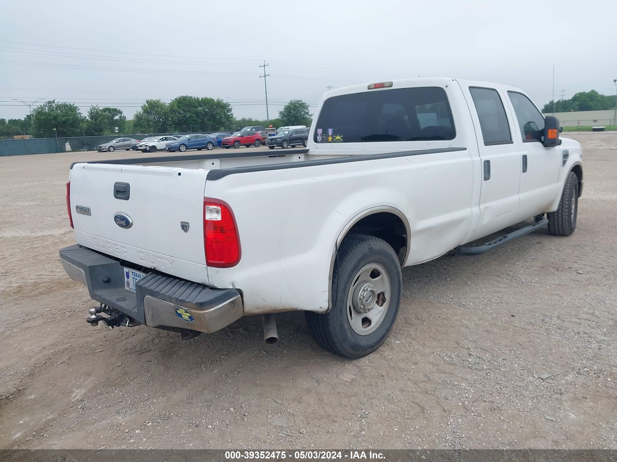 Photo 3 VIN: 1FTWW30Y78EE07795 - FORD F350 