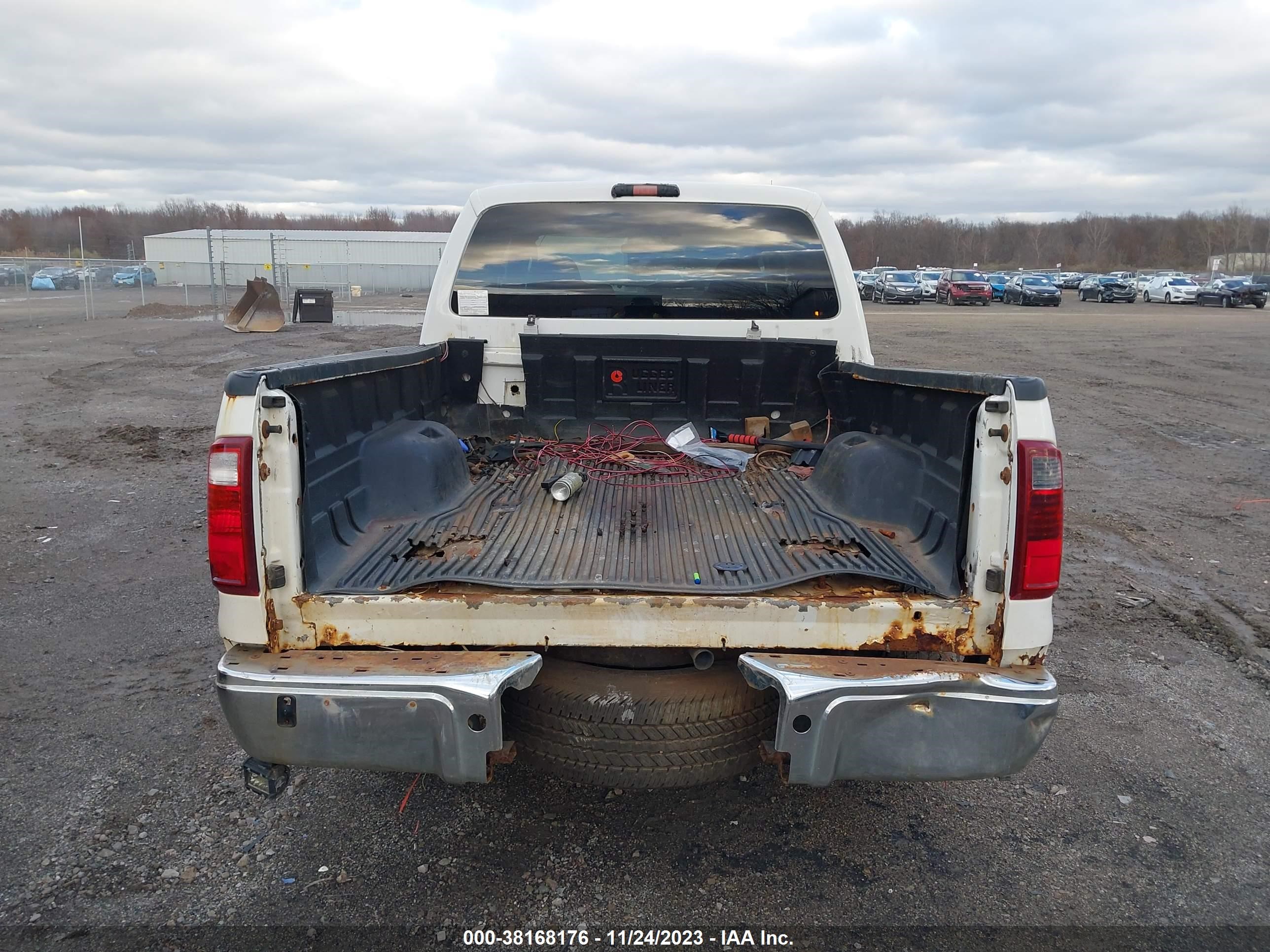 Photo 7 VIN: 1FTWW31539EA42151 - FORD F350 