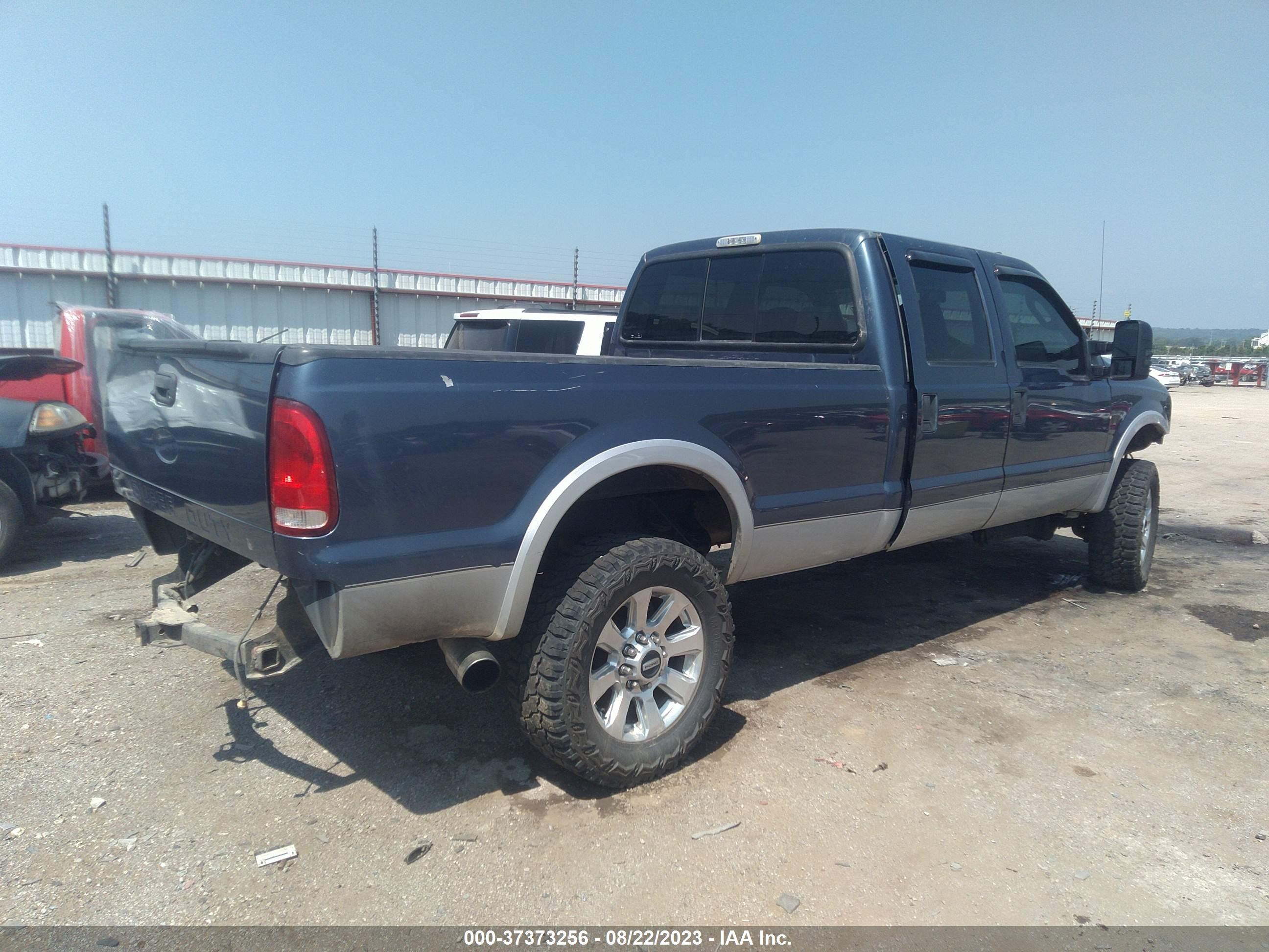 Photo 3 VIN: 1FTWW31P06EA53069 - FORD F350 