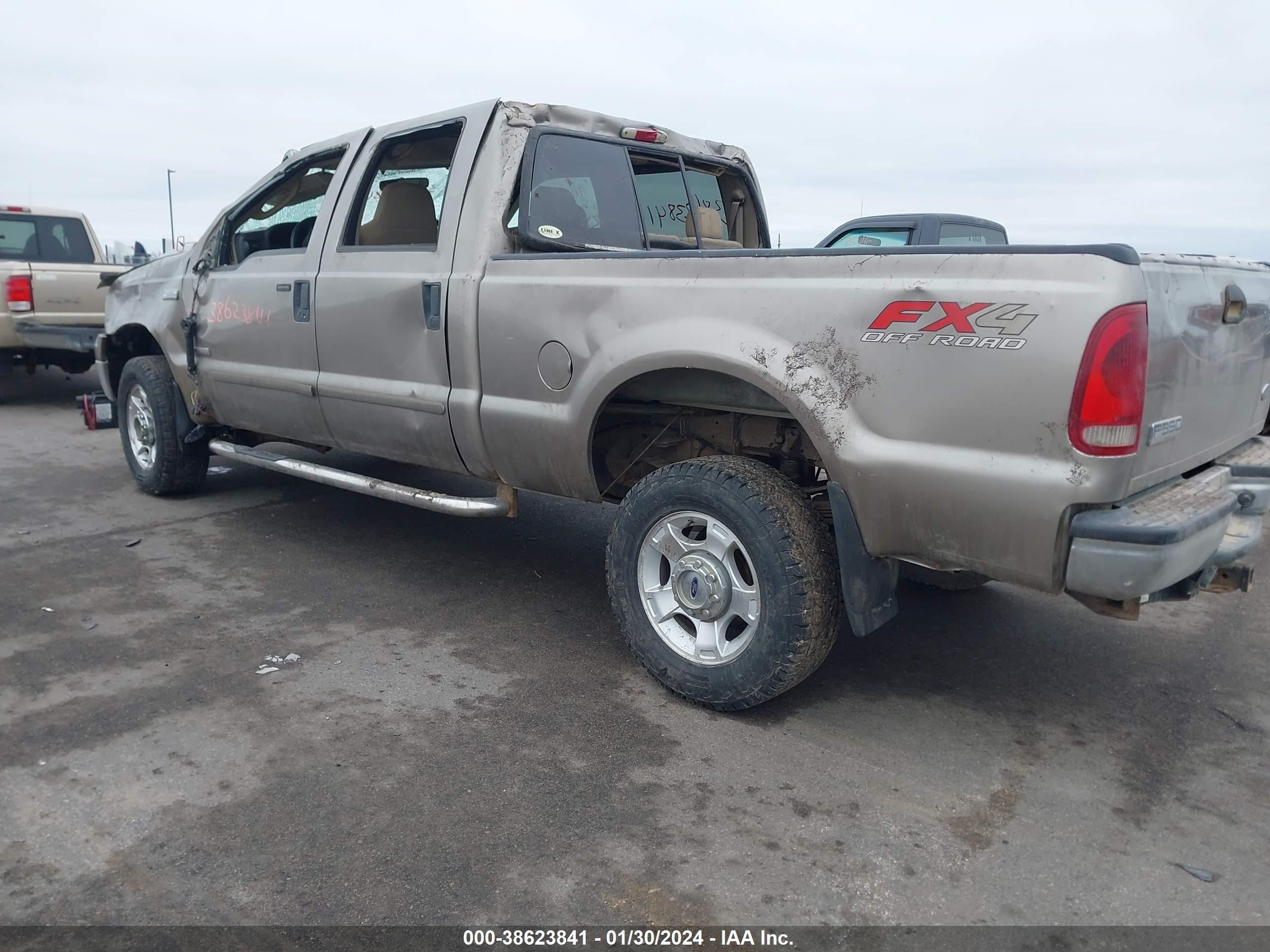 Photo 2 VIN: 1FTWW31P06EB13013 - FORD F350 