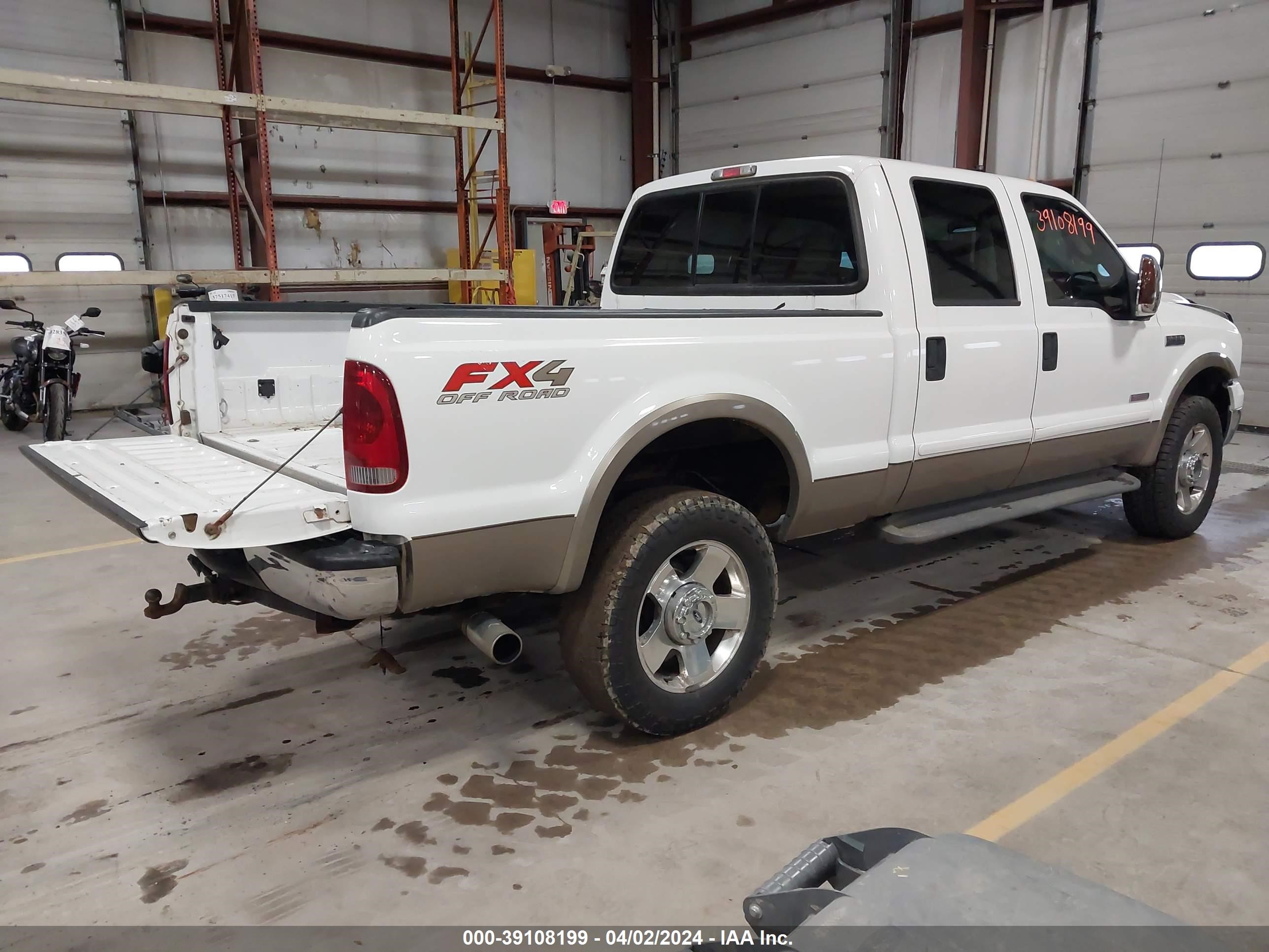 Photo 3 VIN: 1FTWW31P07EA66597 - FORD F350 