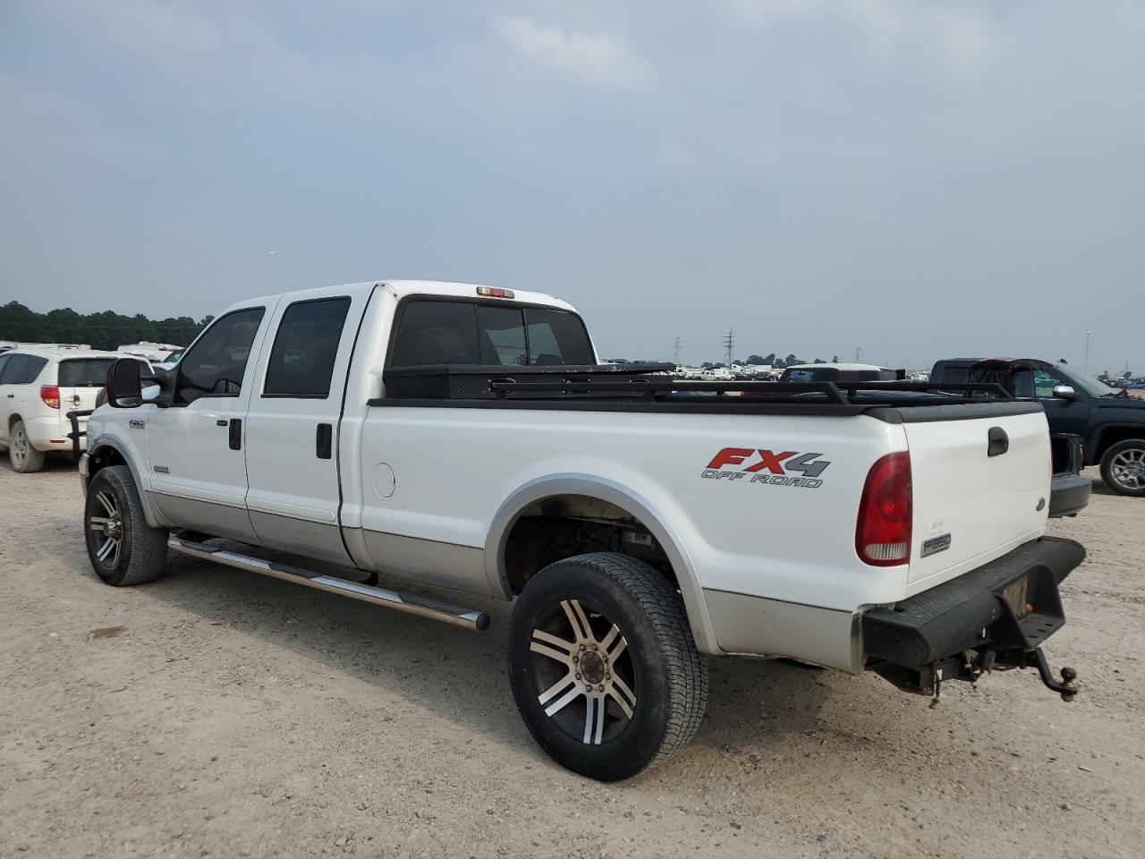 Photo 3 VIN: 1FTWW31P47EA59281 - FORD F350 