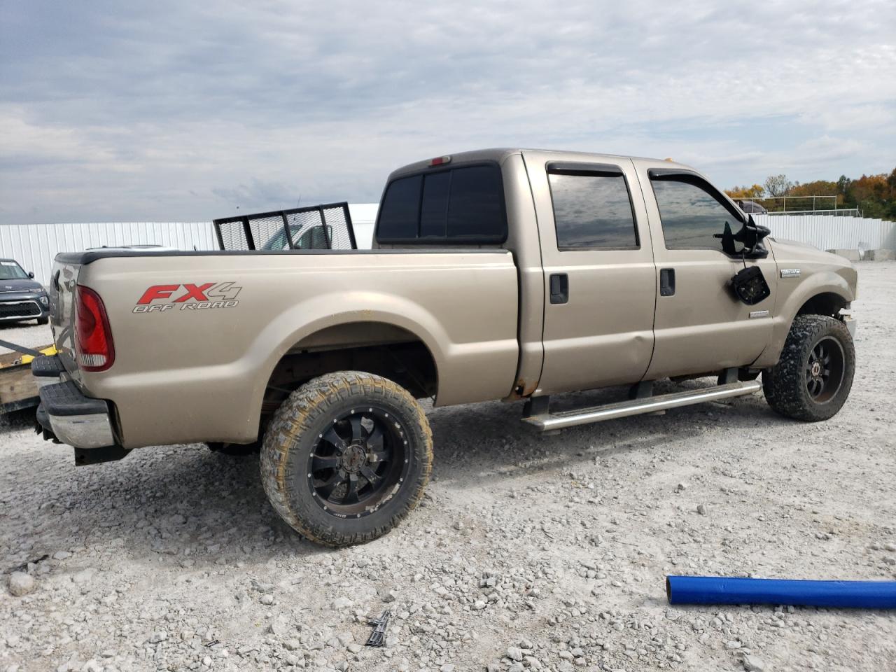 Photo 2 VIN: 1FTWW31P65EA06417 - FORD F350 