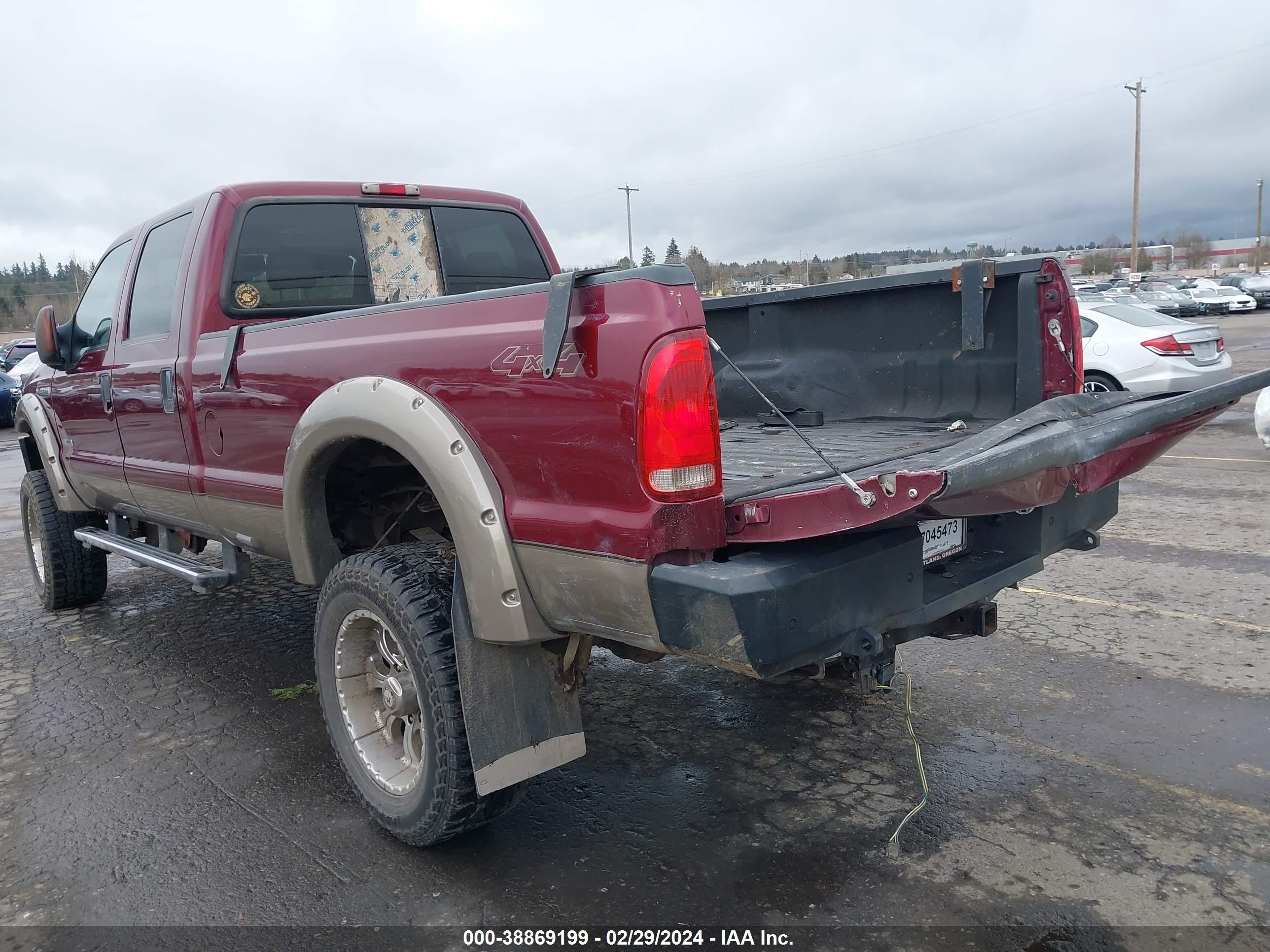 Photo 2 VIN: 1FTWW31P75EA82681 - FORD F350 