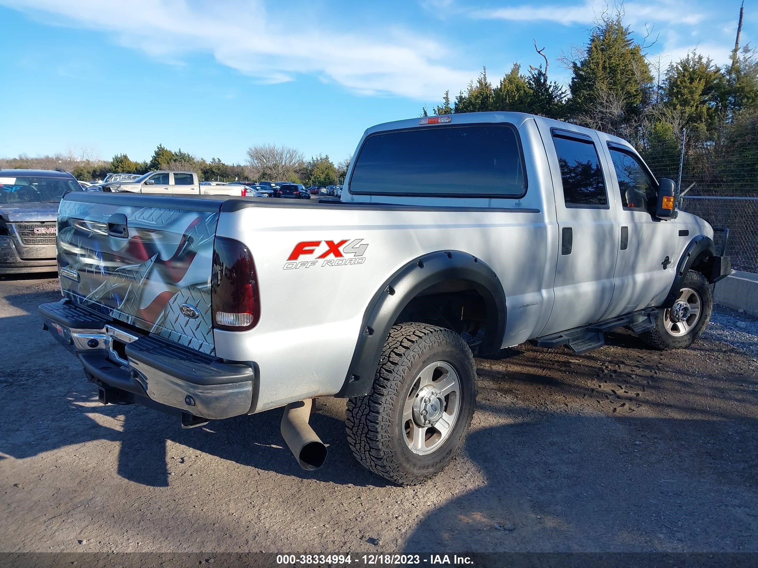 Photo 3 VIN: 1FTWW31P76EC63863 - FORD F350 