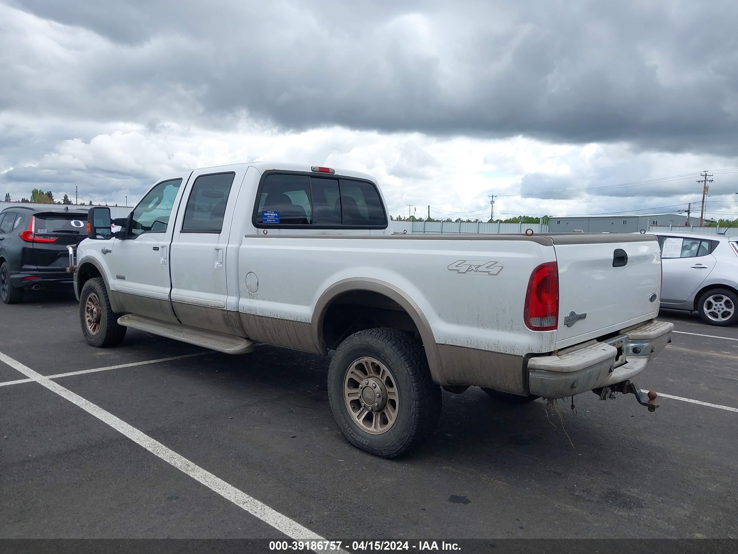 Photo 2 VIN: 1FTWW31P85EB97953 - FORD F350 