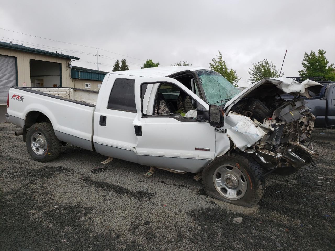 Photo 3 VIN: 1FTWW31P96EA45388 - FORD F350 