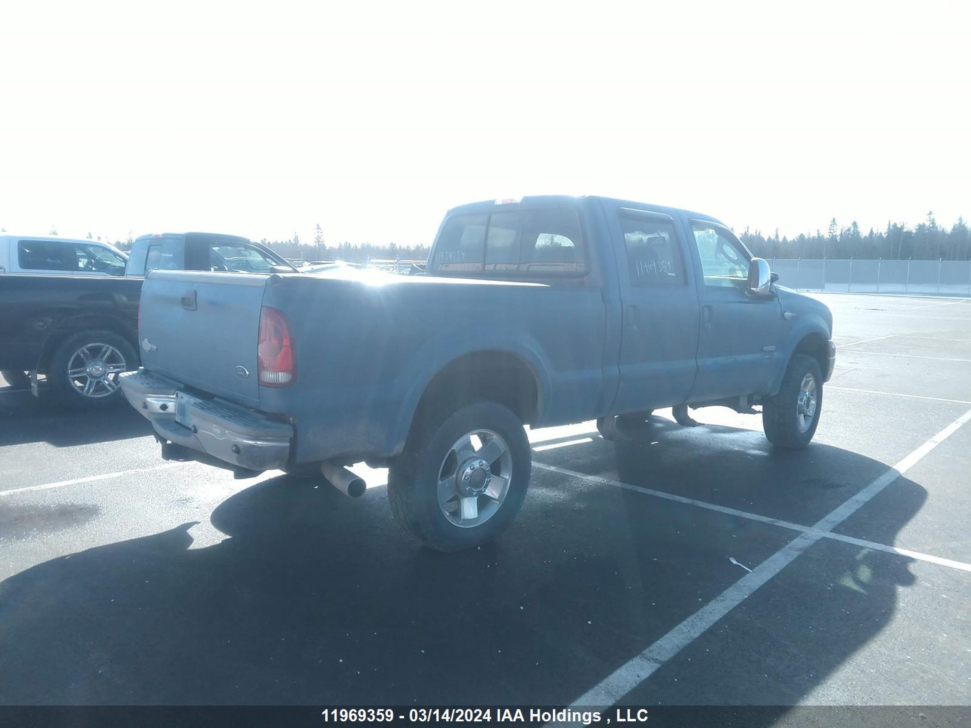 Photo 3 VIN: 1FTWW31P96ED84233 - FORD F350 