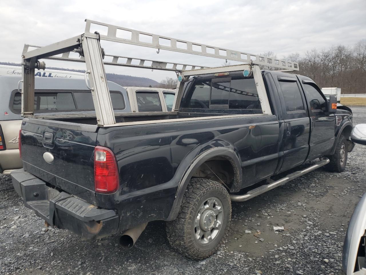 Photo 2 VIN: 1FTWW31R18EA48077 - FORD F350 