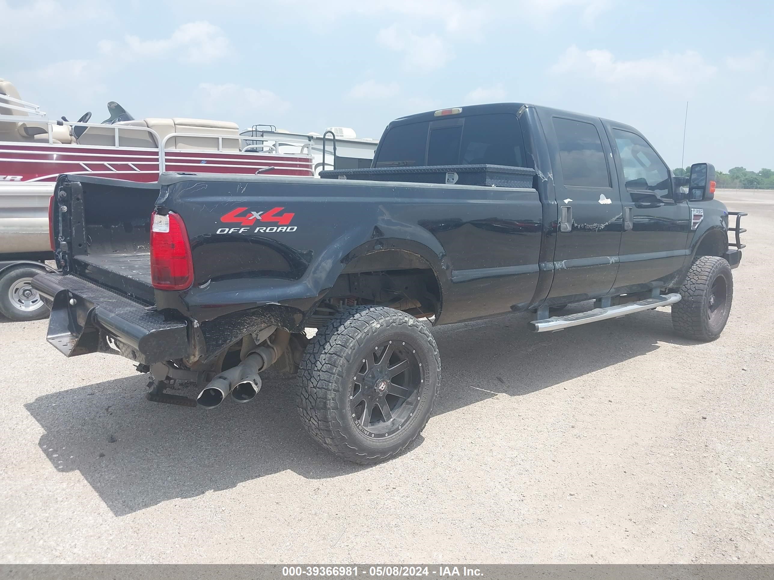 Photo 3 VIN: 1FTWW31R78EB54615 - FORD F350 