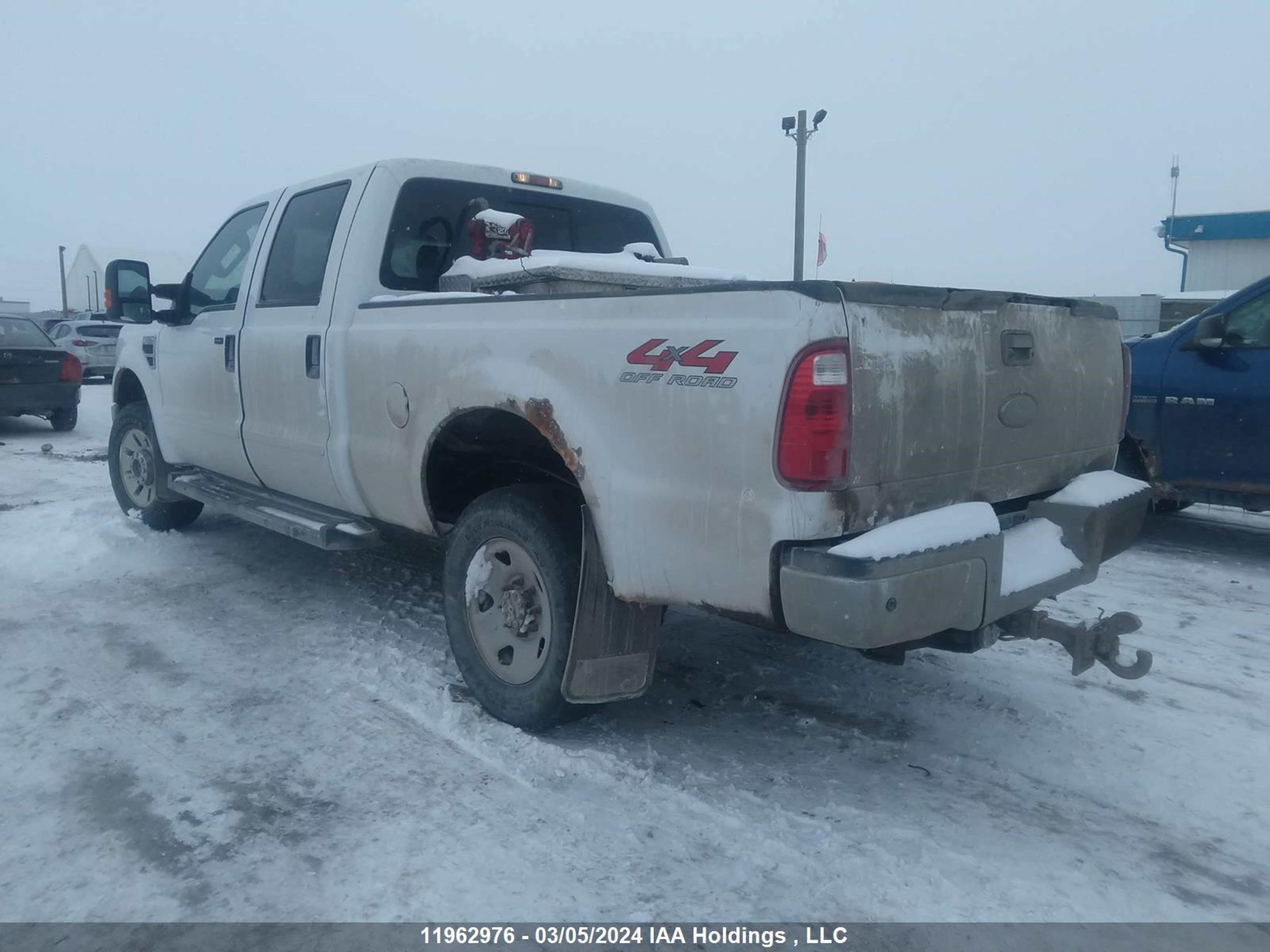 Photo 2 VIN: 1FTWW31R89EA05325 - FORD F350 