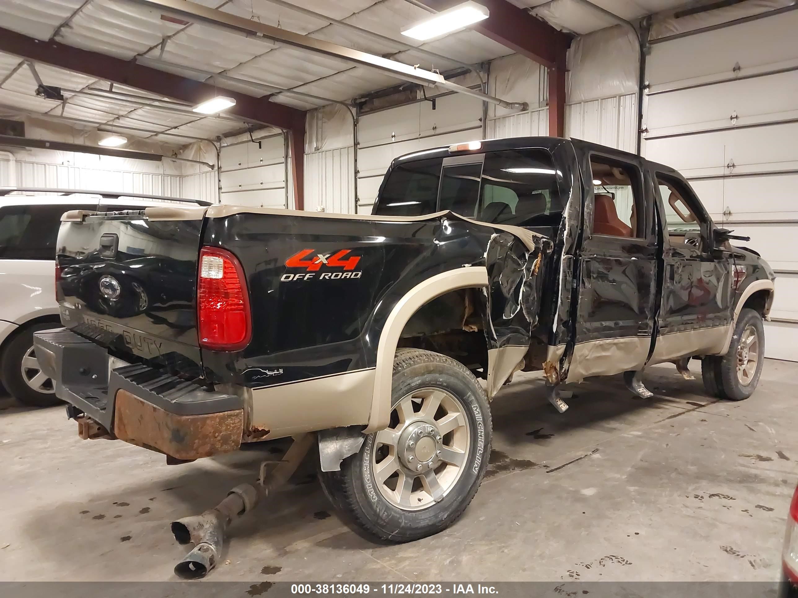 Photo 3 VIN: 1FTWW31RX8ED53271 - FORD F350 