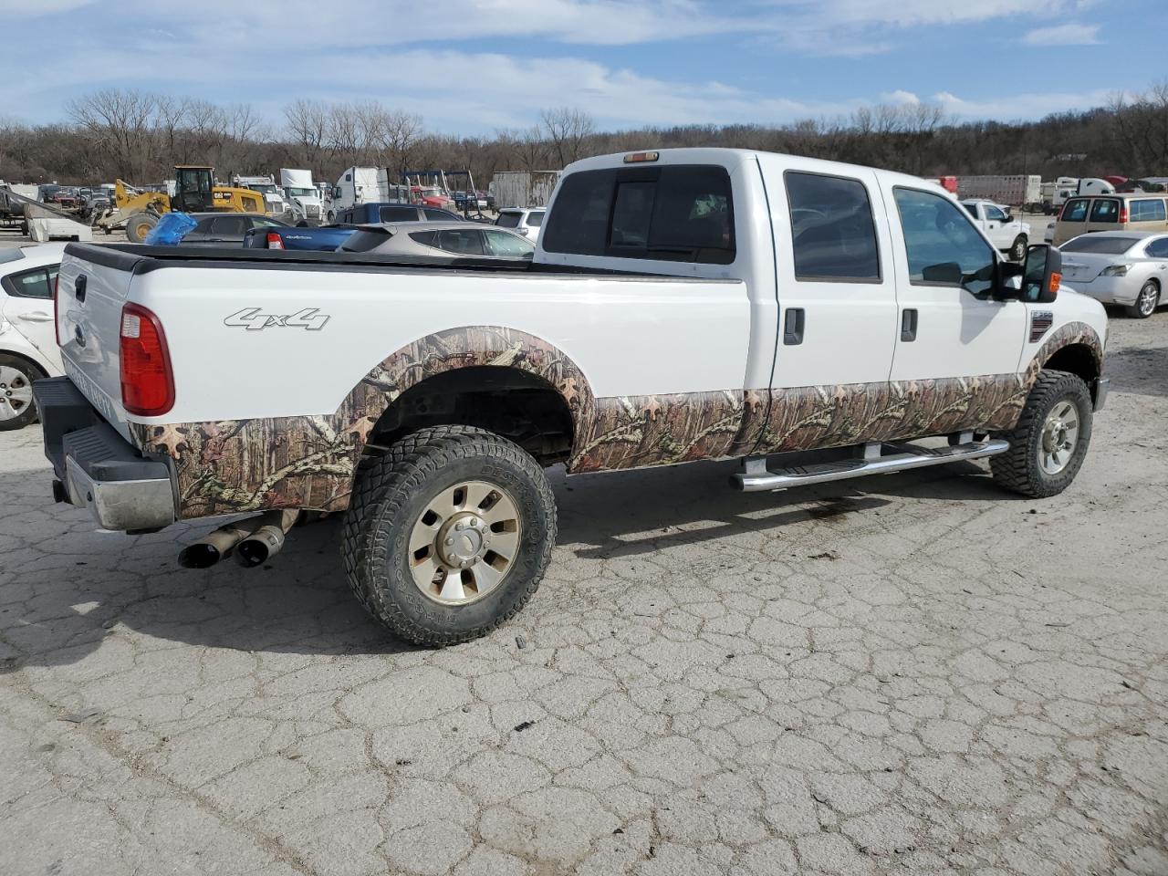 Photo 2 VIN: 1FTWW31RX9EA57653 - FORD F350 