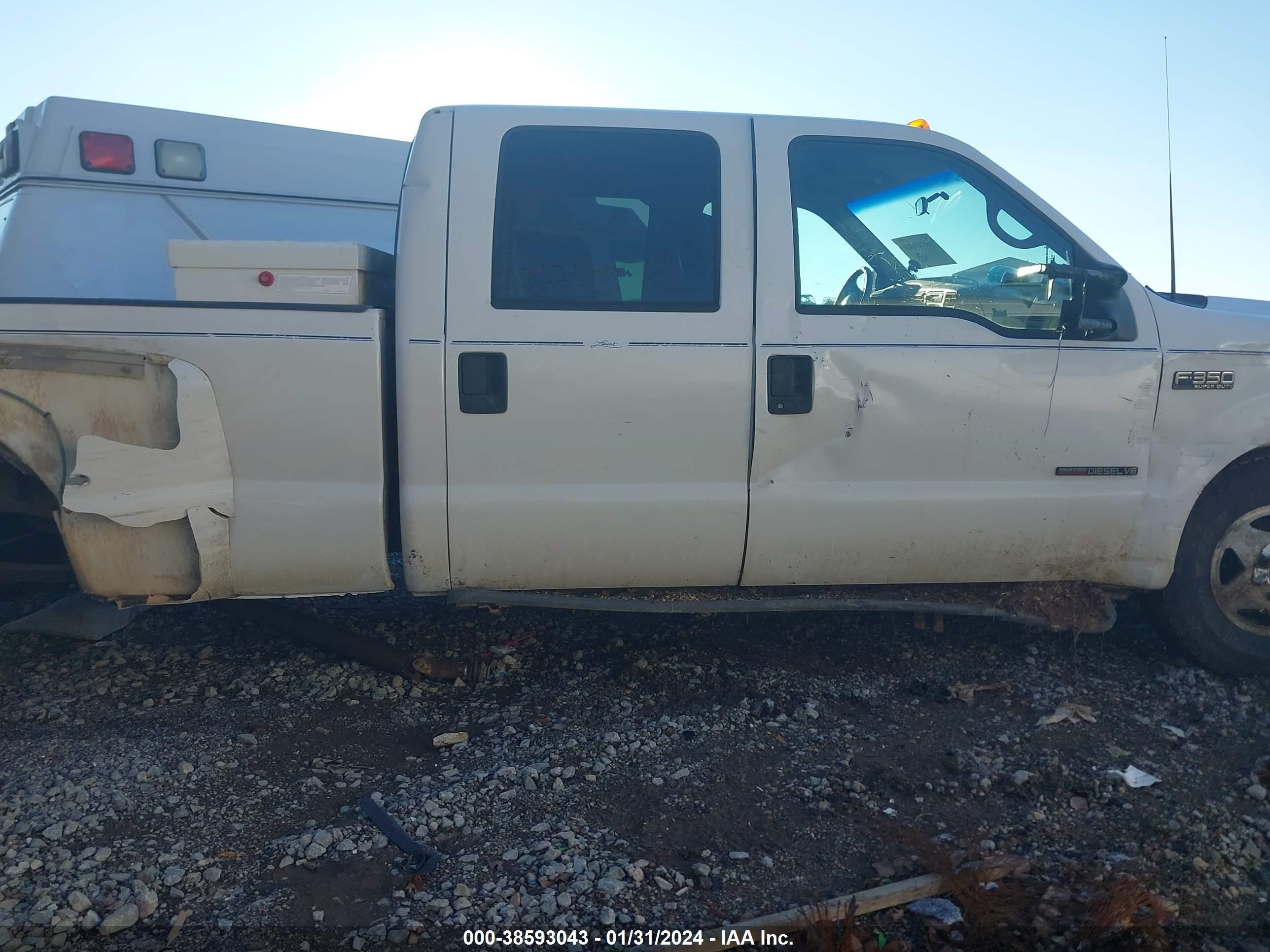 Photo 12 VIN: 1FTWW32F1YEB03681 - FORD F350 