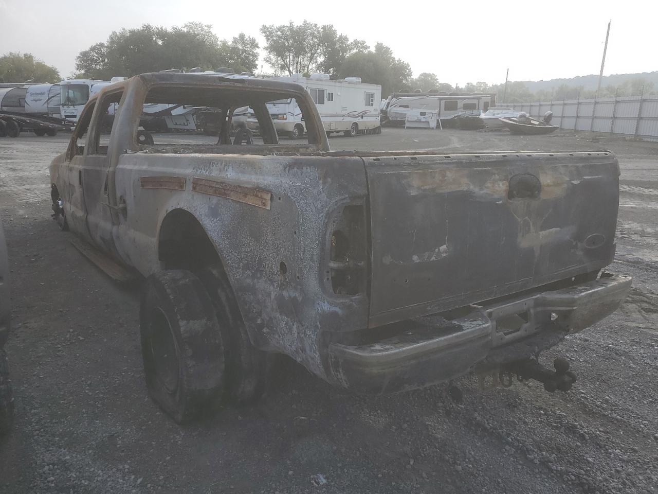 Photo 2 VIN: 1FTWW32F2YEE05559 - FORD F350 