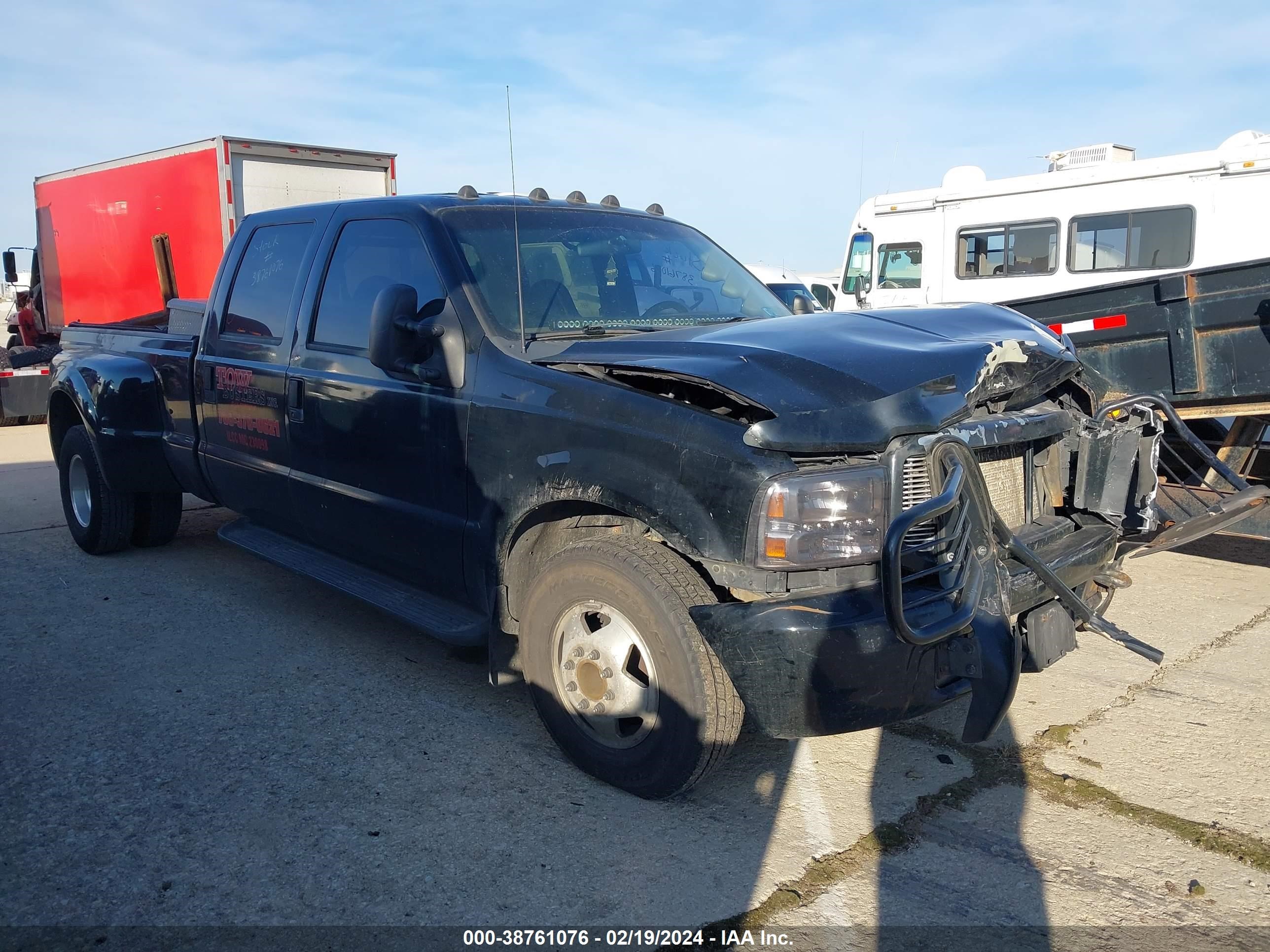 Photo 0 VIN: 1FTWW32F3XEA59696 - FORD F350 