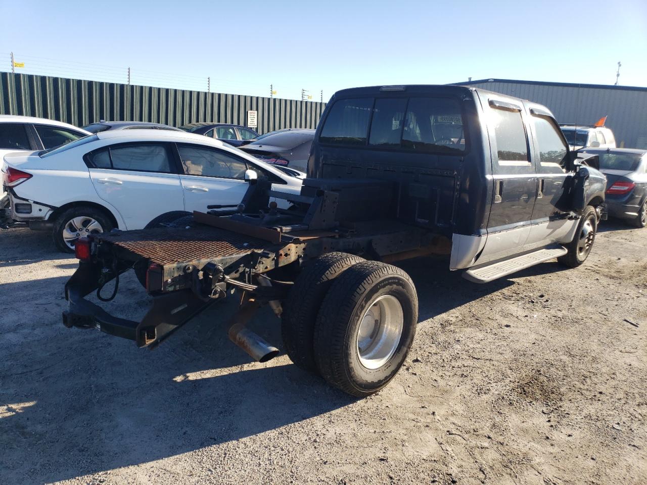 Photo 3 VIN: 1FTWW32F5YEE43576 - FORD F350 