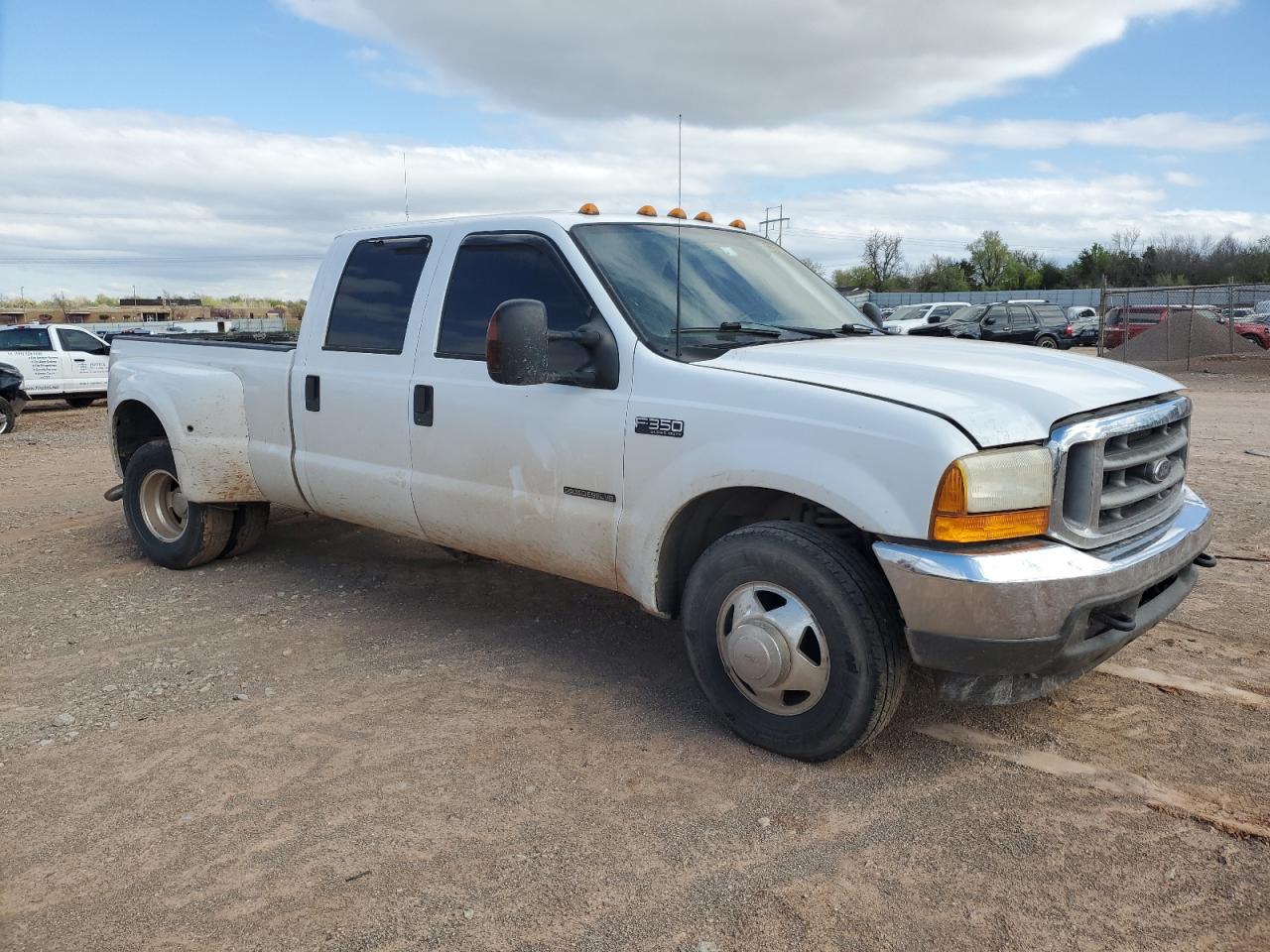 Photo 3 VIN: 1FTWW32F81EC66012 - FORD F350 