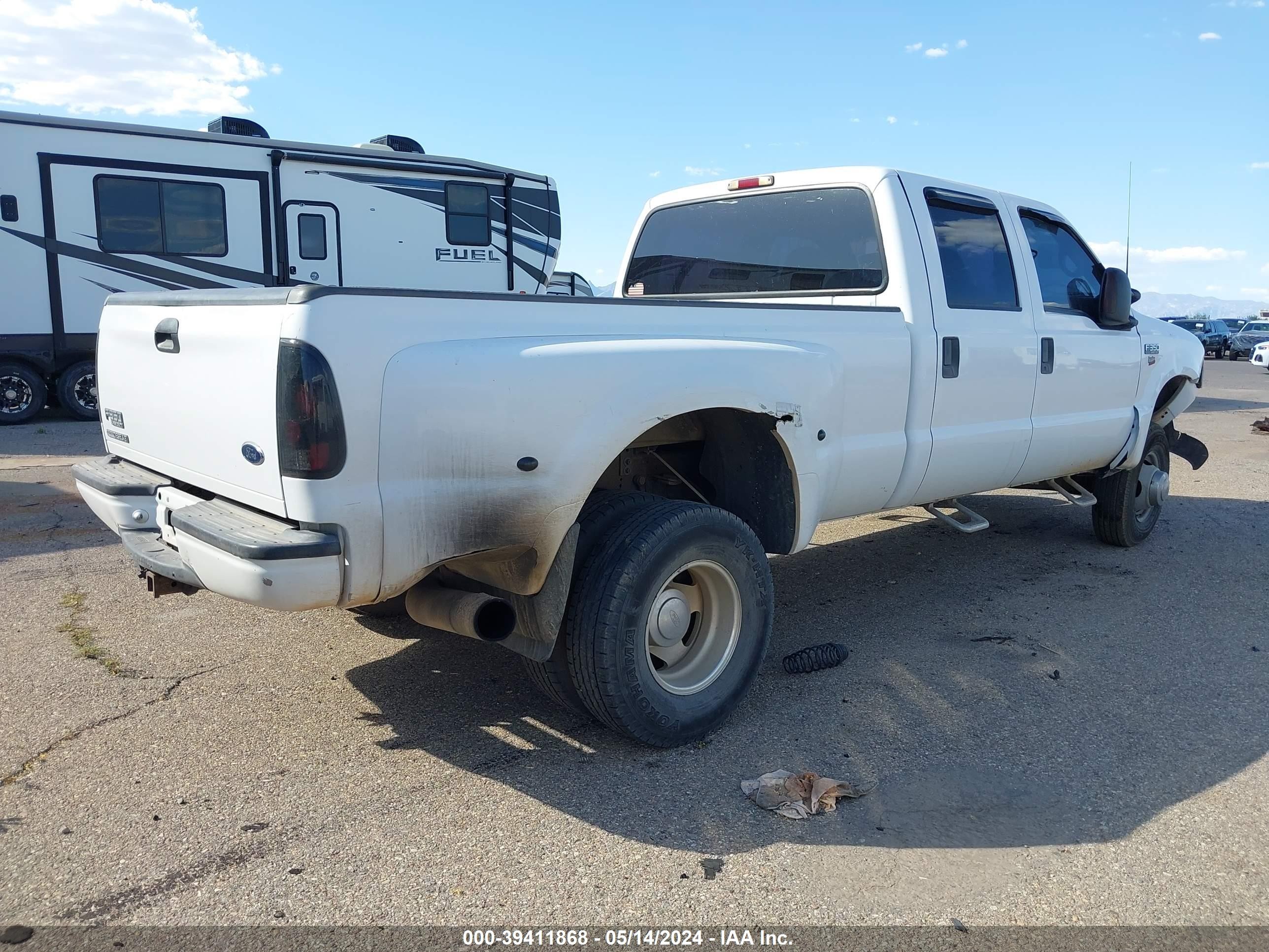 Photo 3 VIN: 1FTWW32F9YEC48693 - FORD F350 