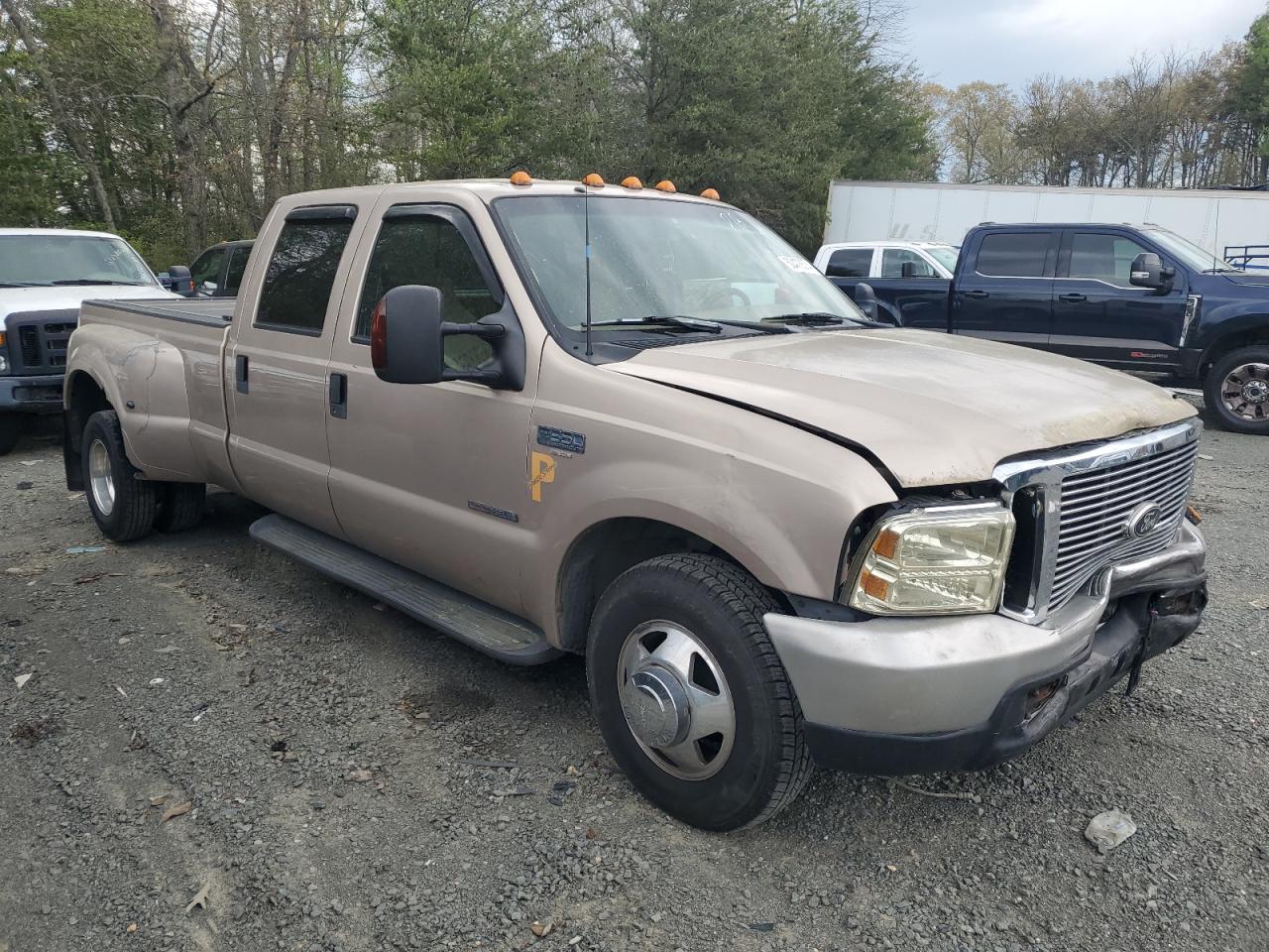 Photo 3 VIN: 1FTWW32FXXEE18509 - FORD F350 