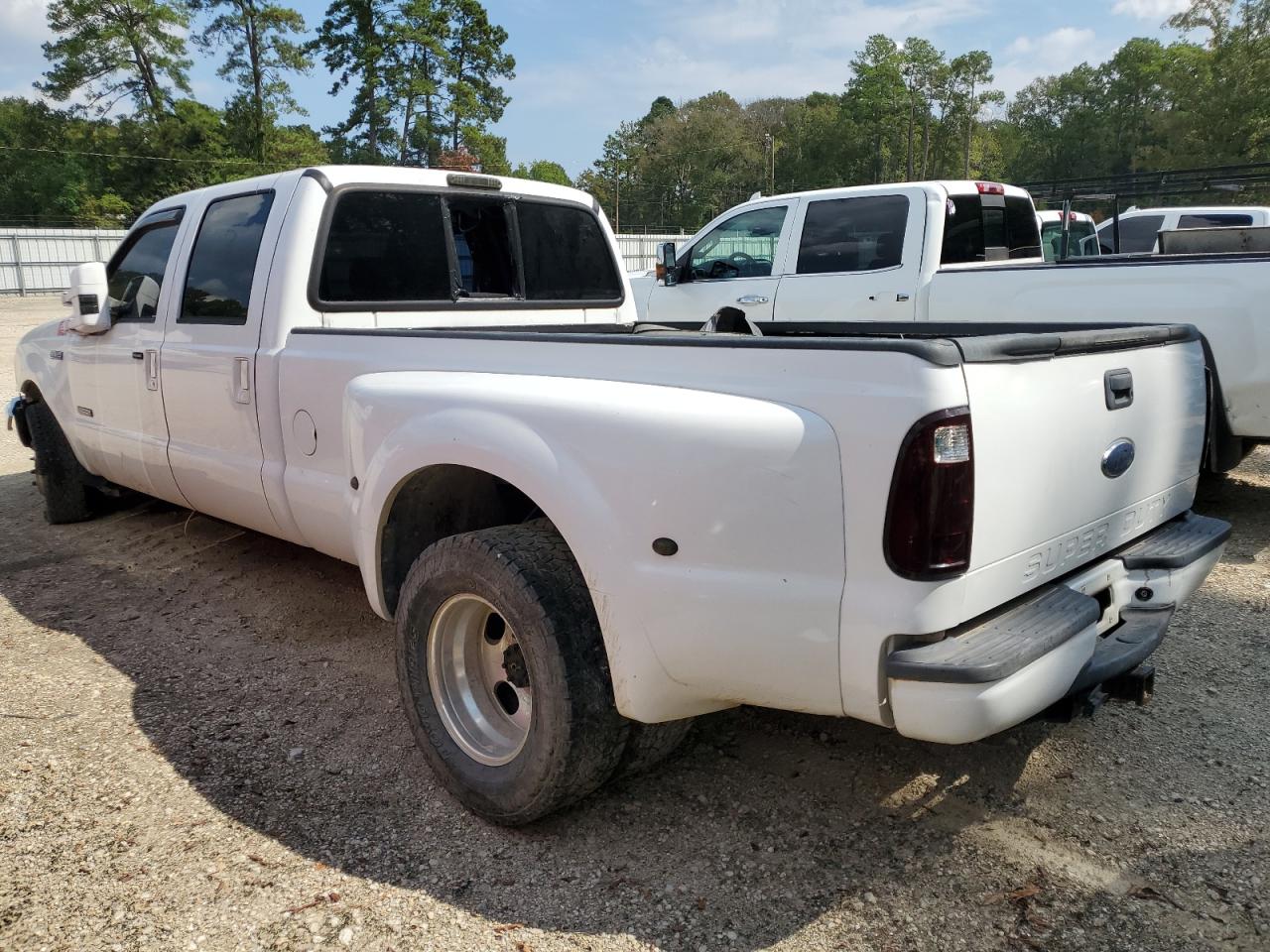 Photo 1 VIN: 1FTWW32P05EA27746 - FORD F350 