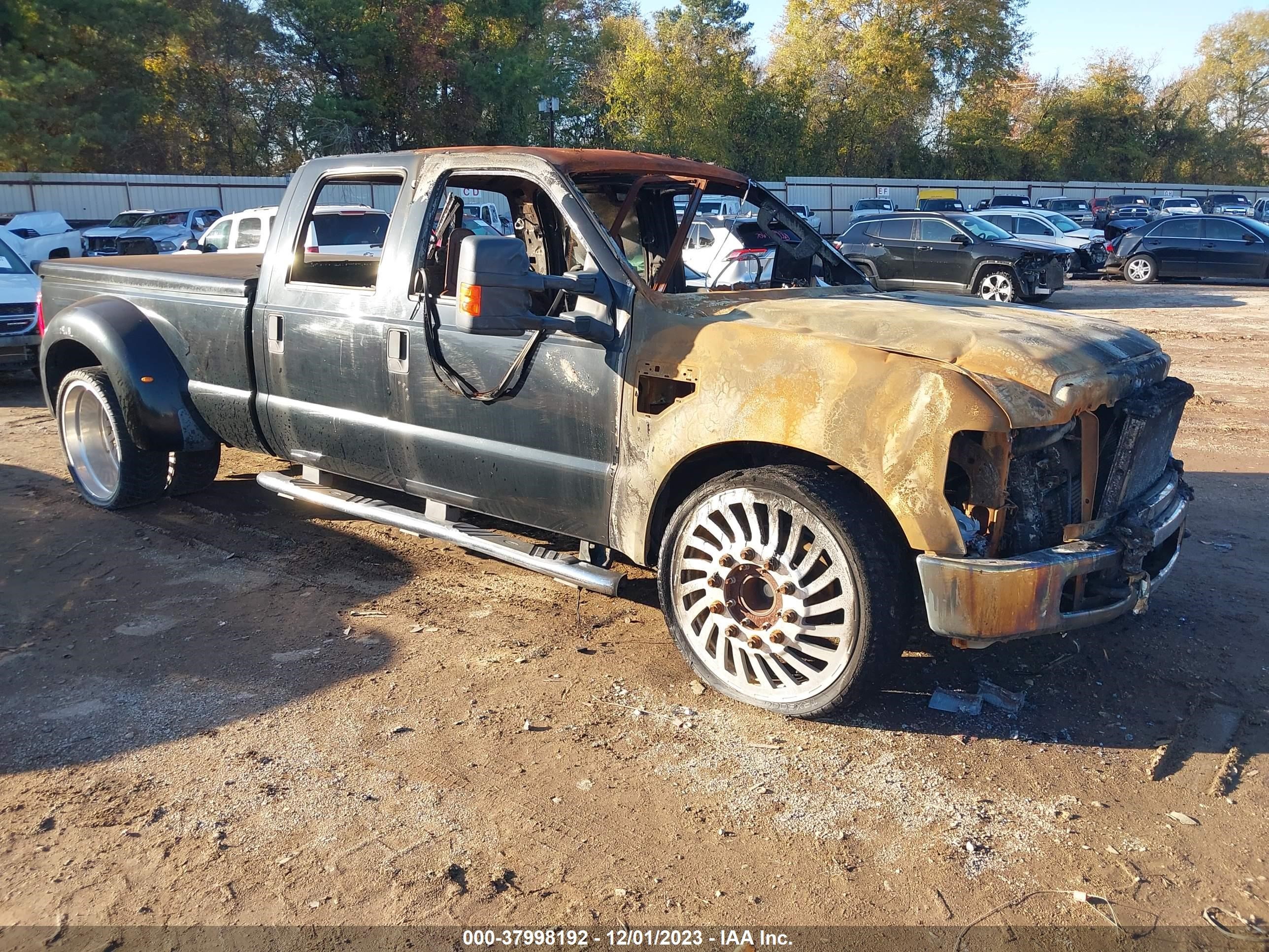 Photo 1 VIN: 1FTWW32R78EB80419 - FORD F350 