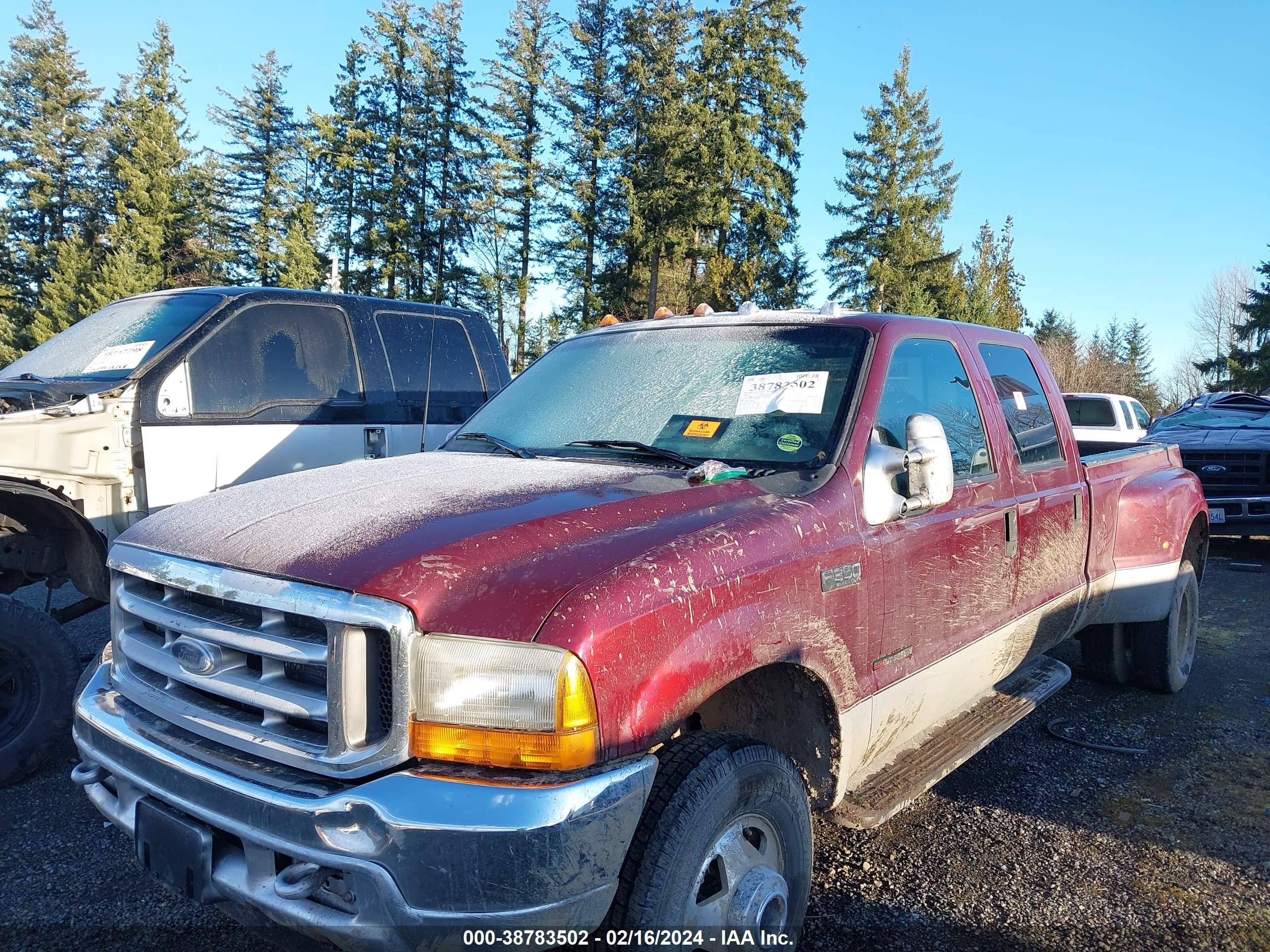 Photo 1 VIN: 1FTWW33F4XEF03750 - FORD F350 