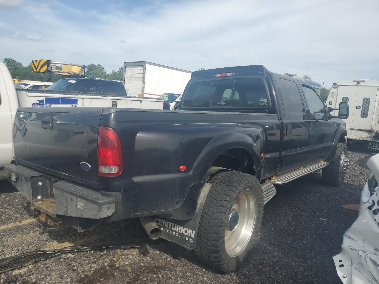 Photo 2 VIN: 1FTWW33F5YEB19977 - FORD F350 