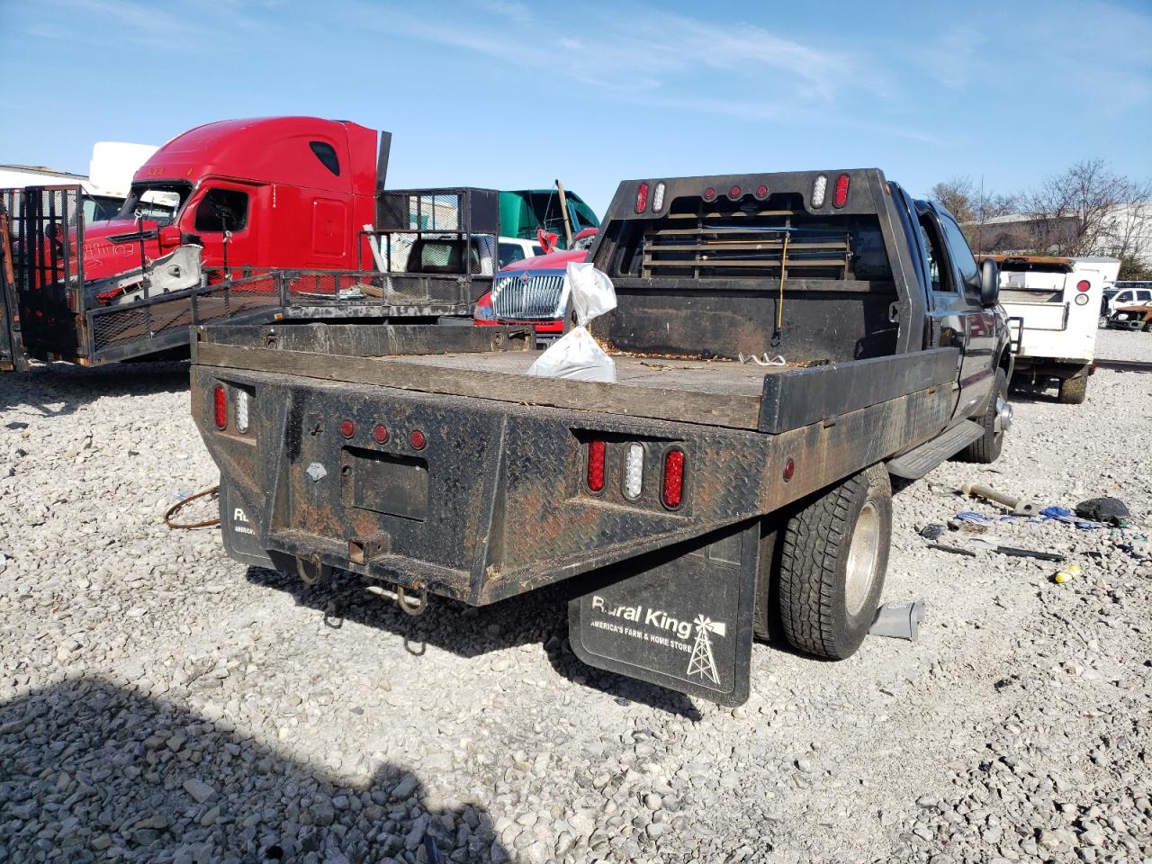 Photo 3 VIN: 1FTWW33FX2EA57547 - FORD F350 