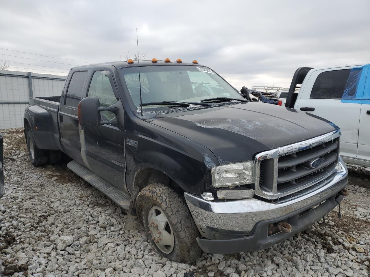 Photo 3 VIN: 1FTWW33FXXEE02647 - FORD F350 