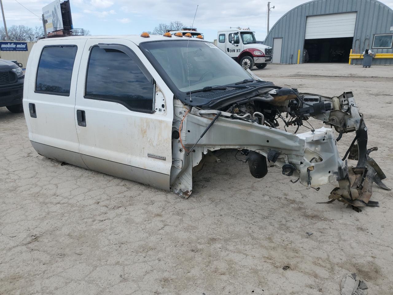 Photo 3 VIN: 1FTWW33P15EA74590 - FORD F350 