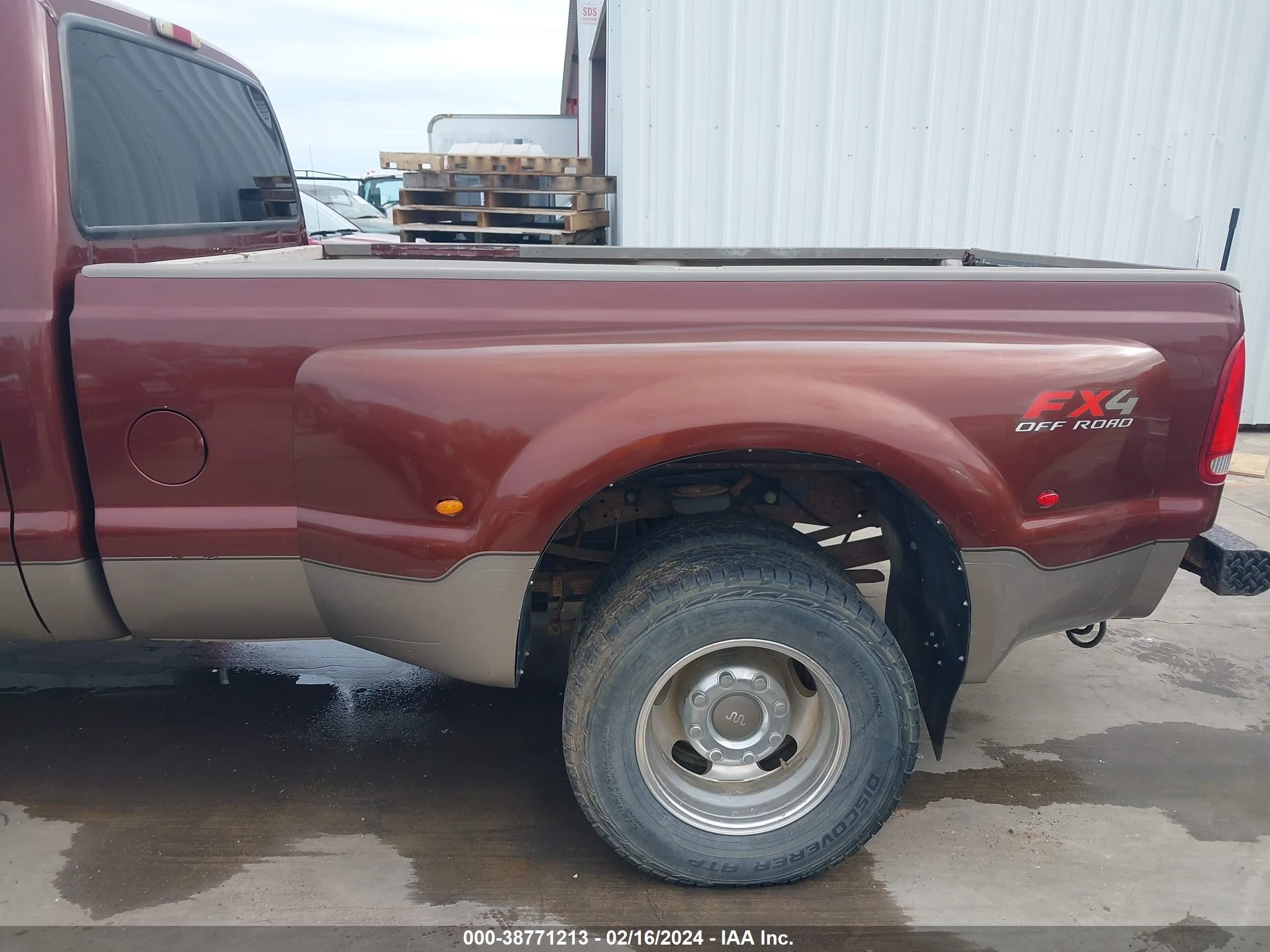 Photo 5 VIN: 1FTWW33P16EC06877 - FORD F350 