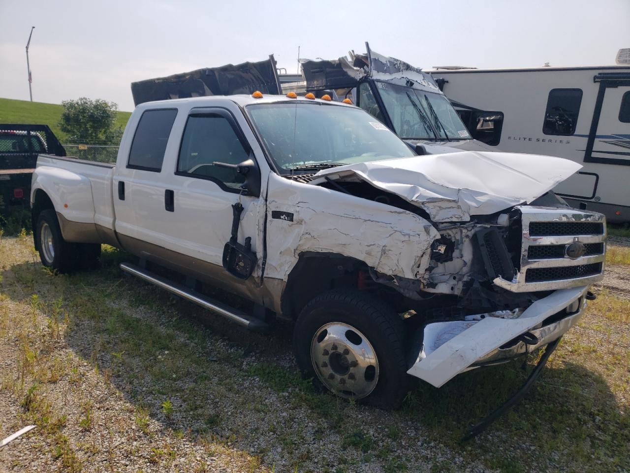 Photo 3 VIN: 1FTWW33P35EB10781 - FORD F350 