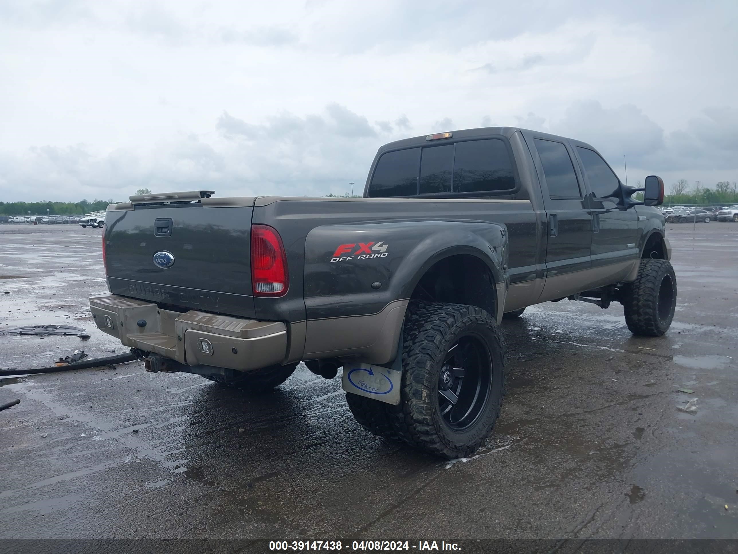 Photo 3 VIN: 1FTWW33P66EC38773 - FORD F350 