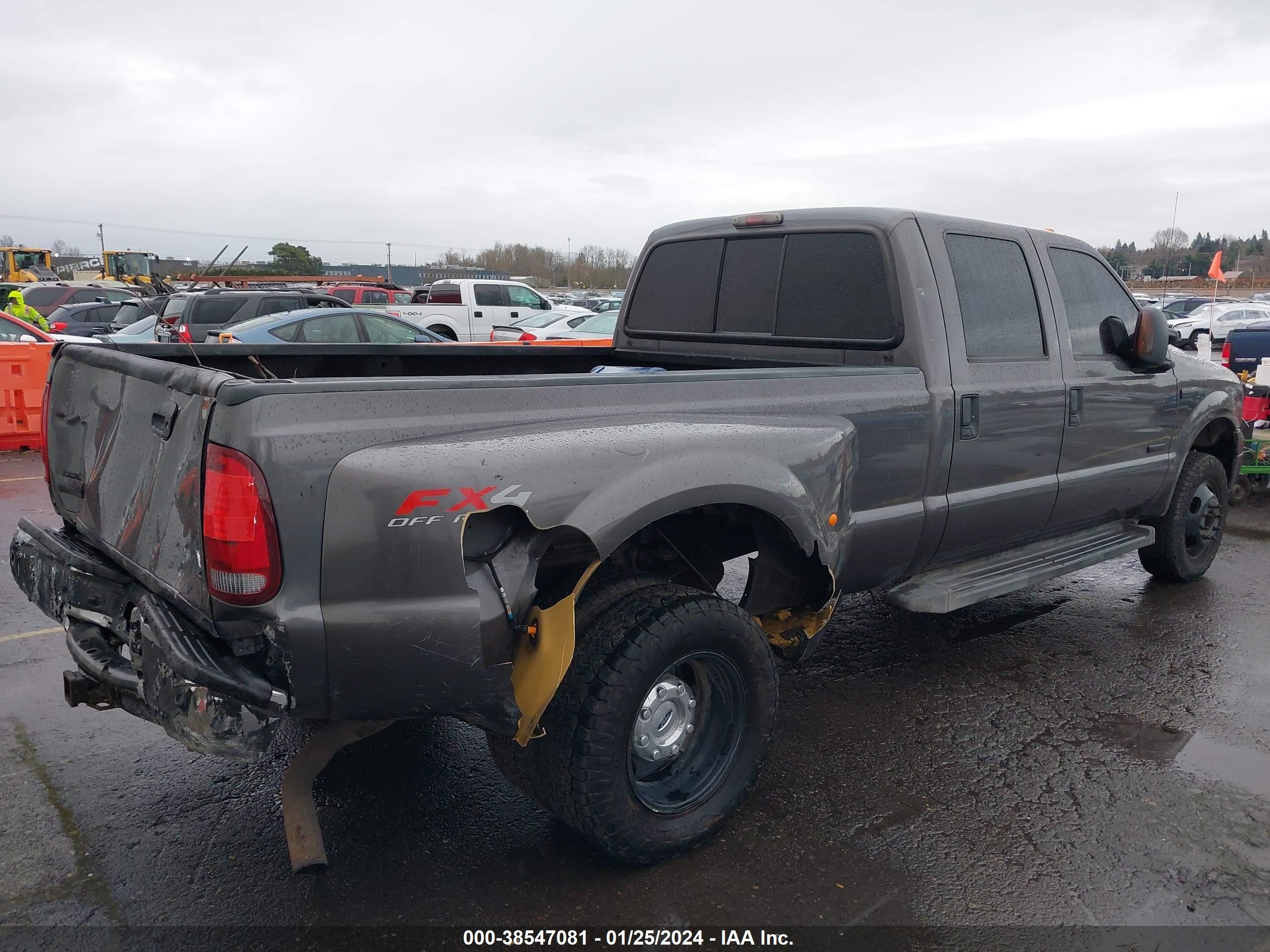 Photo 3 VIN: 1FTWW33P76EC88419 - FORD F350 