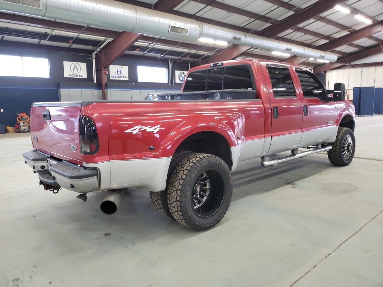 Photo 2 VIN: 1FTWW33P93EC55871 - FORD F350 