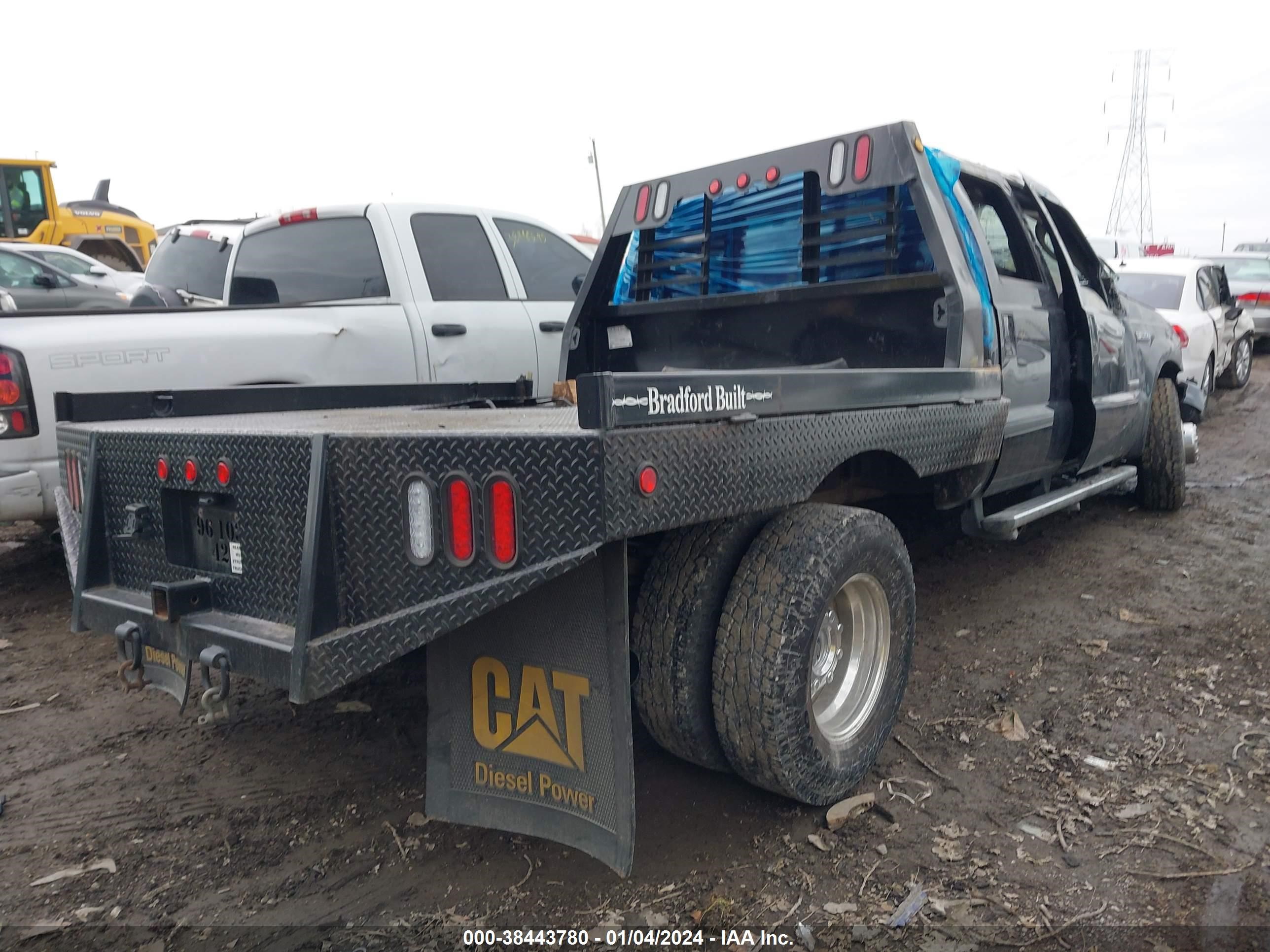 Photo 3 VIN: 1FTWW33PX5EB98938 - FORD F350 