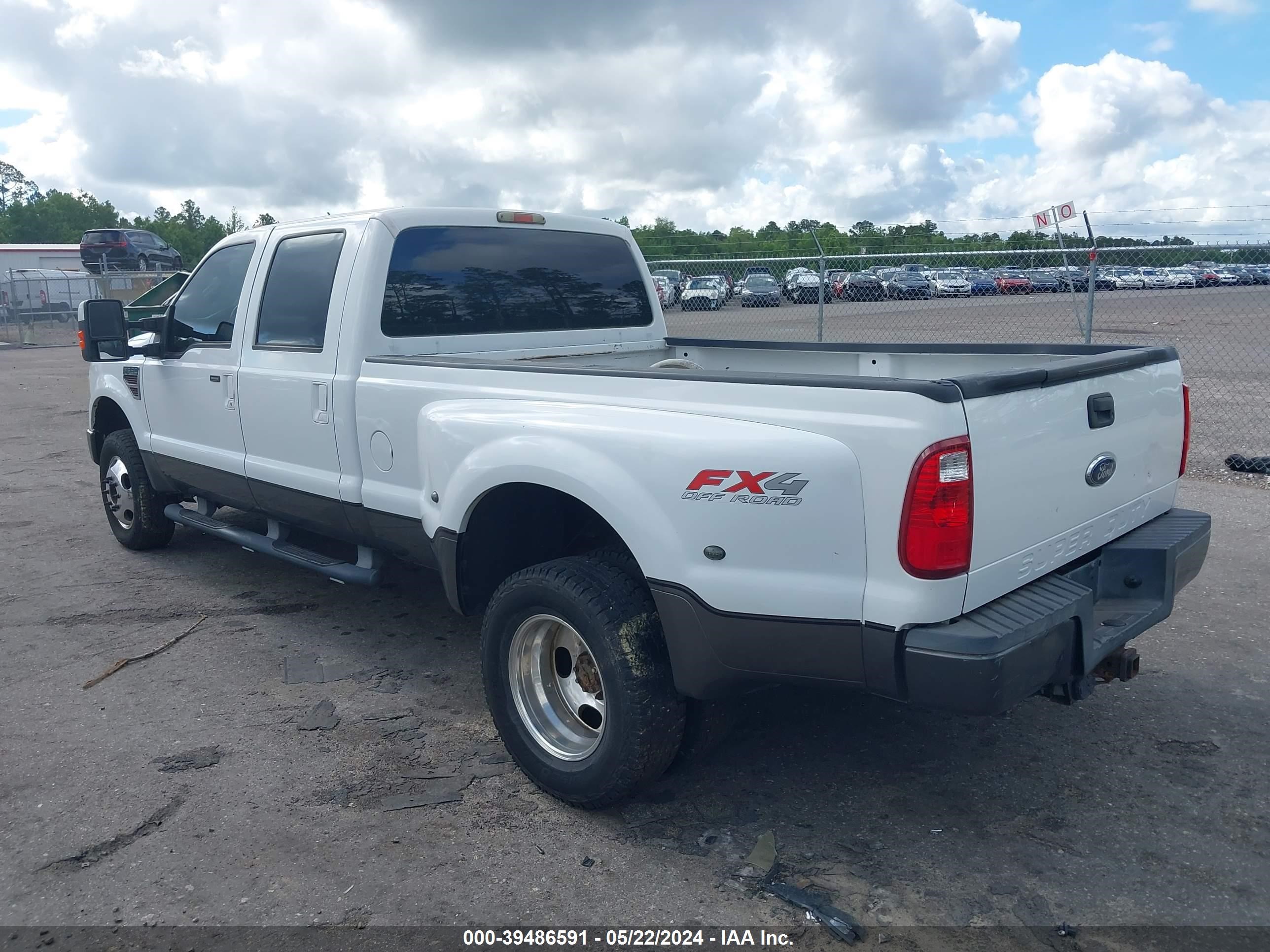 Photo 2 VIN: 1FTWW33R78ED16241 - FORD F350 