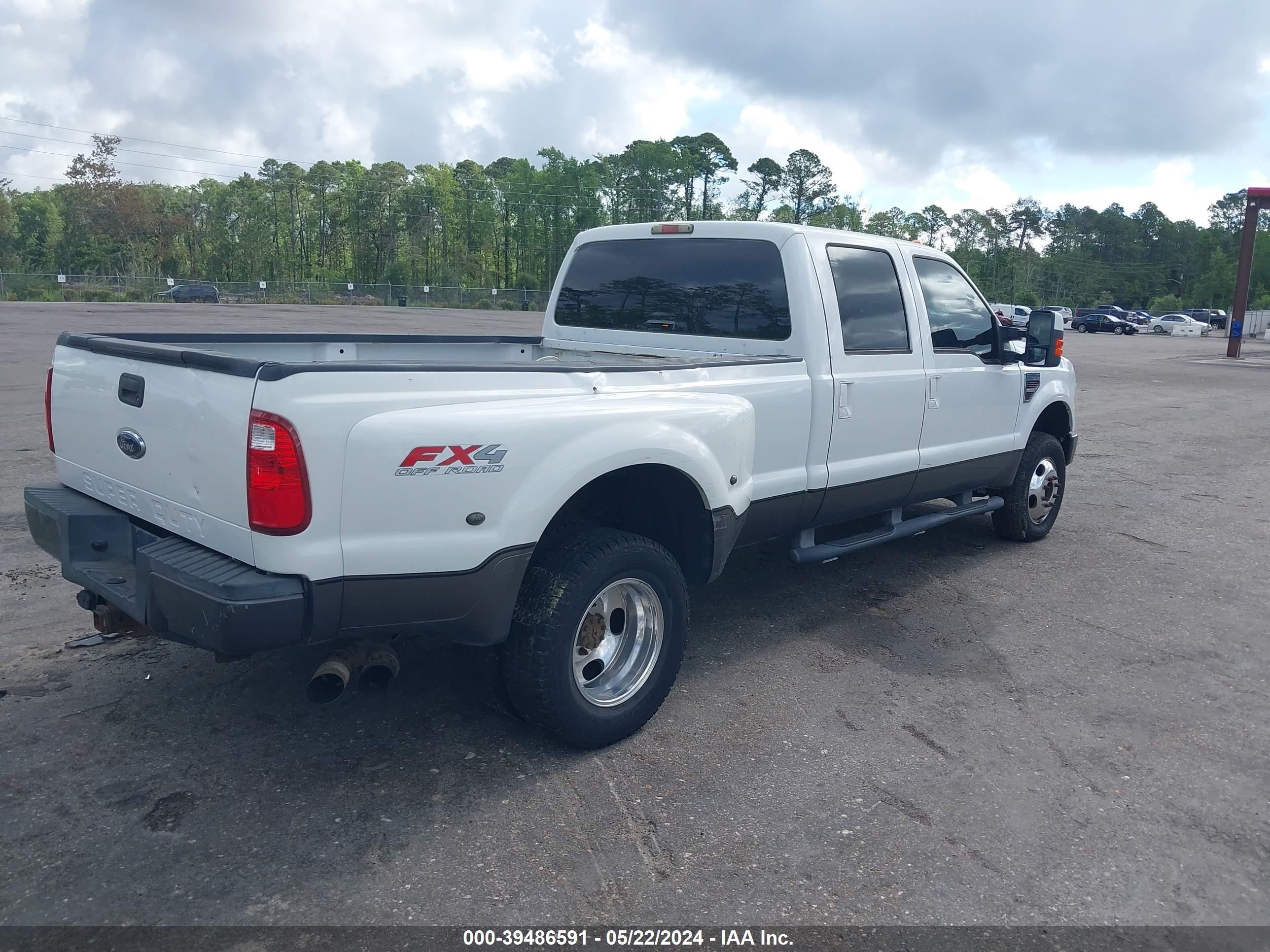 Photo 3 VIN: 1FTWW33R78ED16241 - FORD F350 