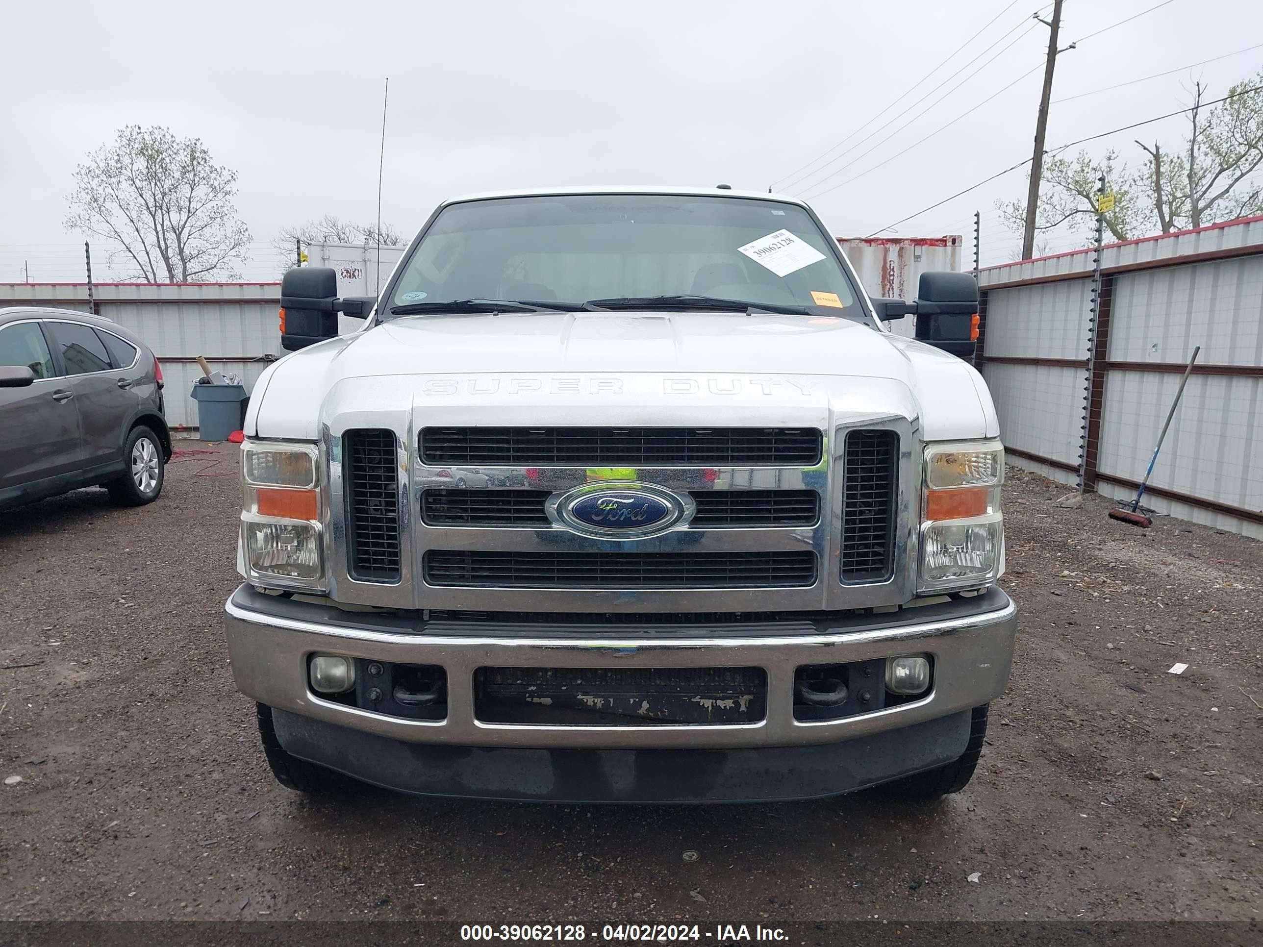 Photo 11 VIN: 1FTWW3BR2AEB02278 - FORD F350 